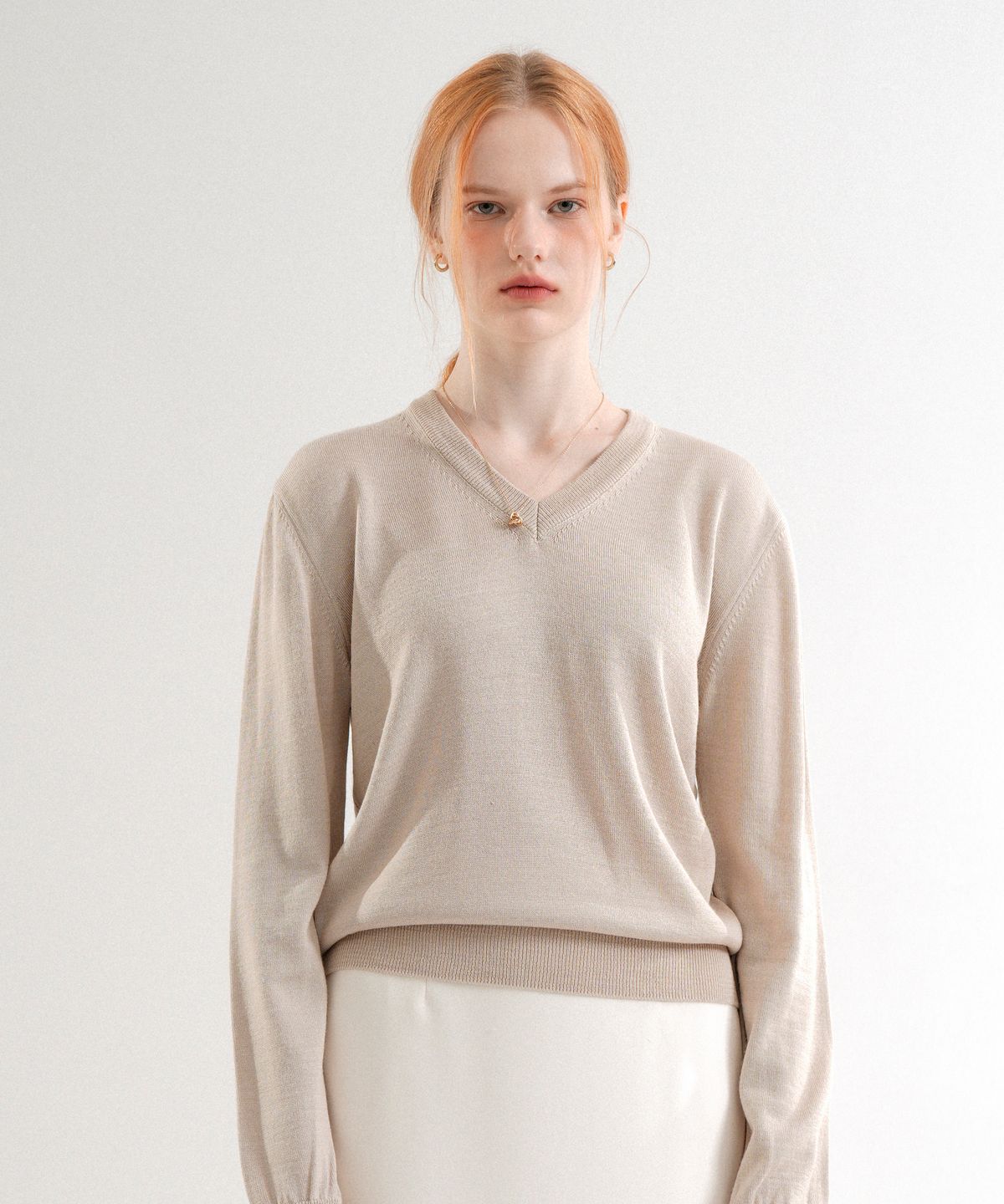블레티(VLETI) Premium Anti-filling Wool V-neck Basic Knit (Gray_beige)