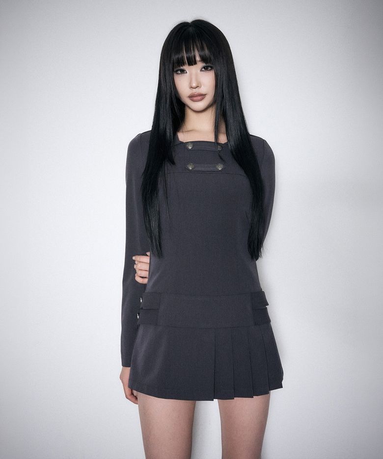 NIA BUTTON PLEATED ONEPIECE CHARCOAL