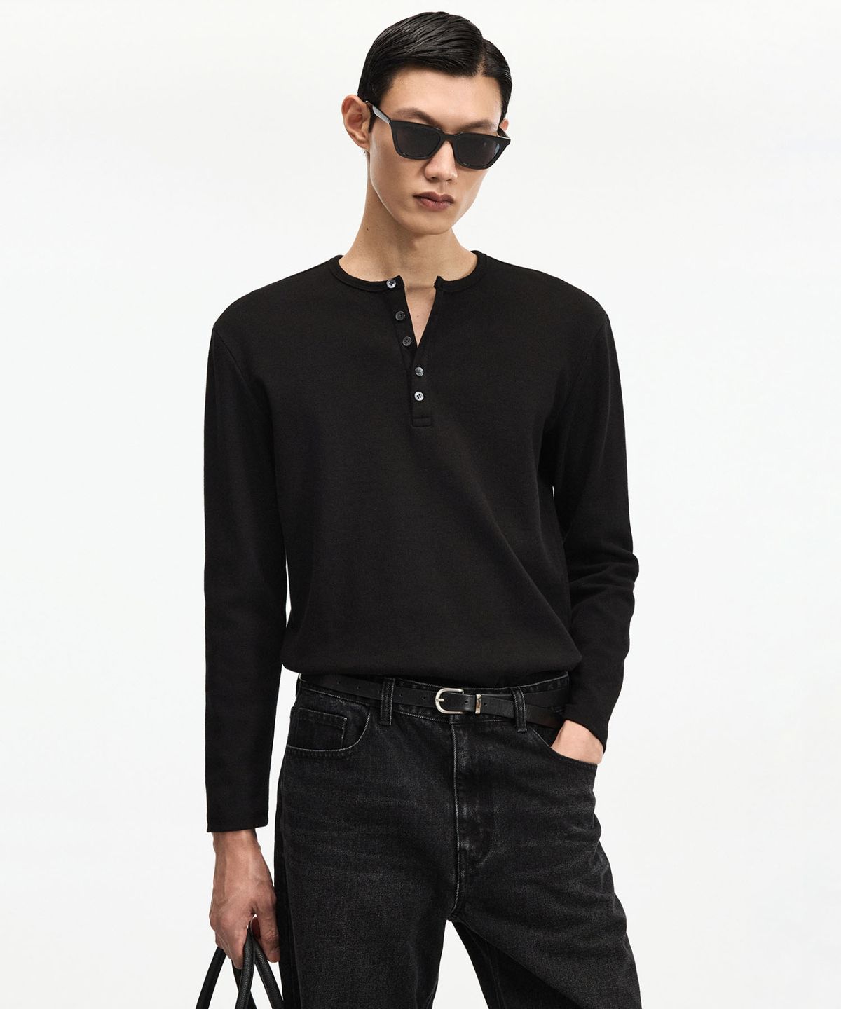 티엔지티(TNGT) Ribbed Slim Fit Henley Neck Long Sleeve (Black) TNTS6F102BK