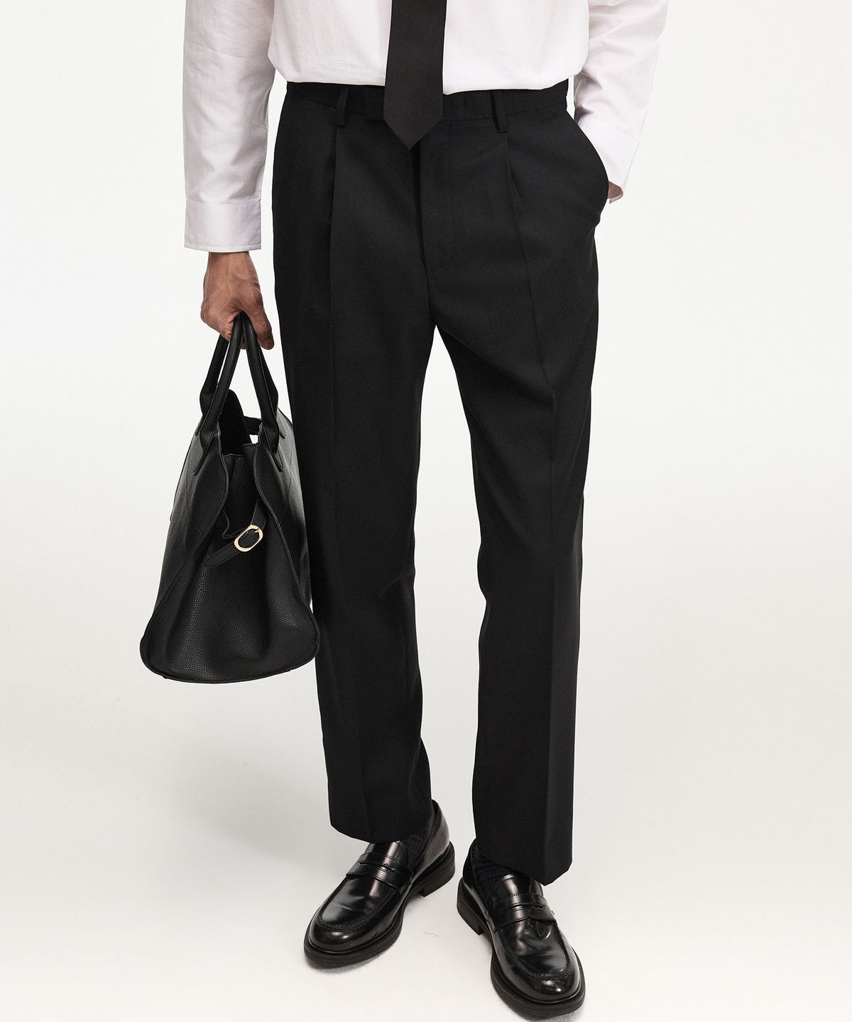 티엔지티(TNGT) Wool Blend Comfort Tapered-Fit Pants (Black) TNPA6F100BK