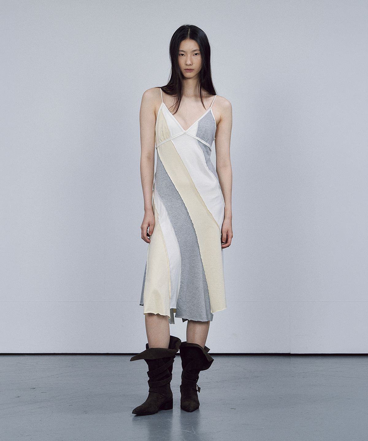 솔티페블(SALTY PEBBLE) RAW EDGE PANEL SLIP DRESS [YELLOW]