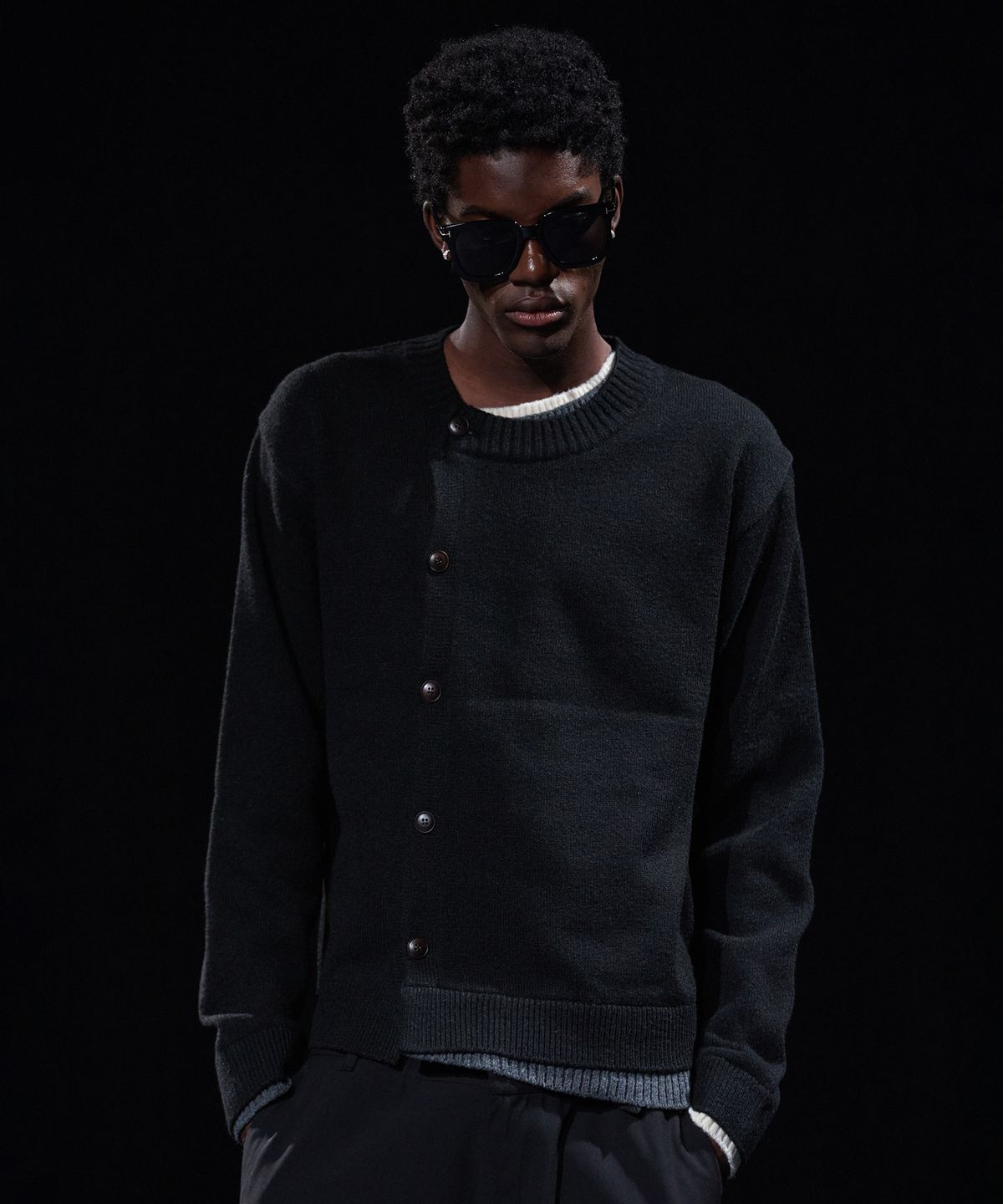 테이크이지(TAKEASY) [DMD] SHIFT LD CARDIGAN - Black