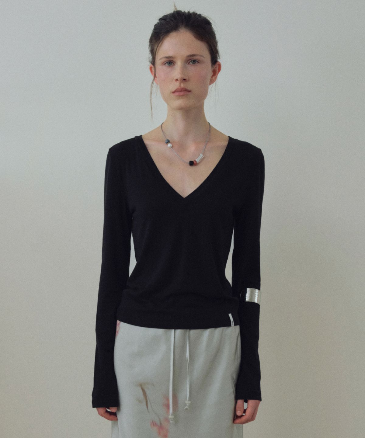 씨타(CITTA) Tencel Deep V Neck T-Shirt_CTT3031(Black)