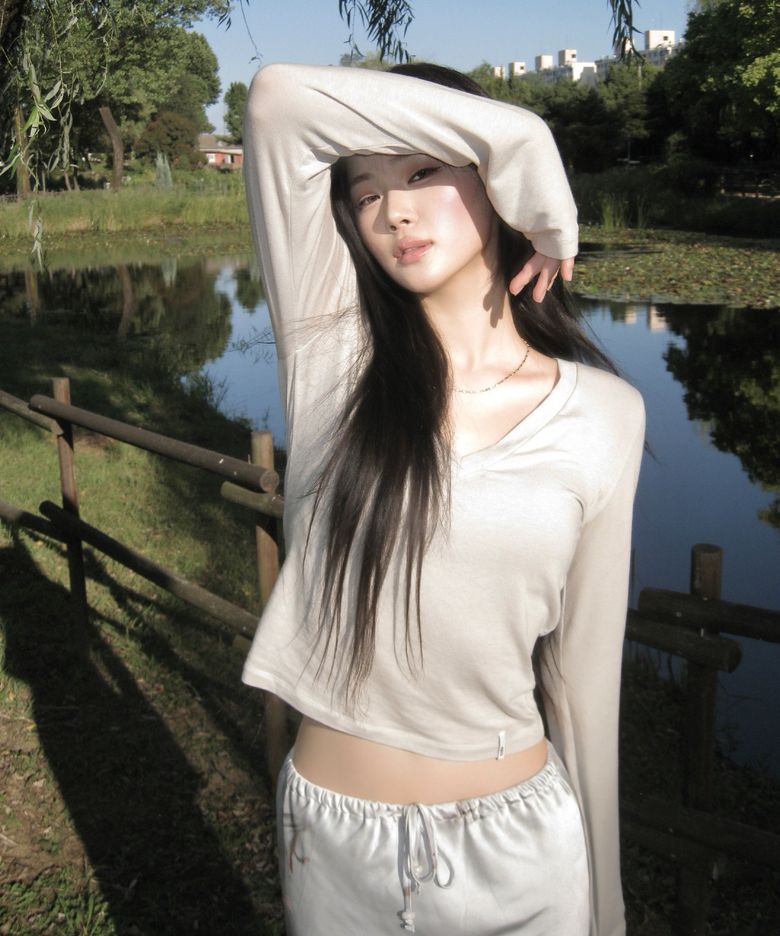 Tencel Deep V Neck T-Shirt_CTT3031(3color)