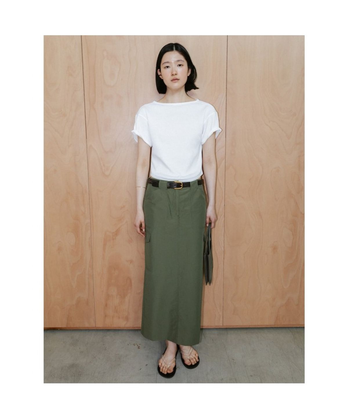 디애퍼처(THE APERTURE) Walter H Line Skirt  Khaki (TA6727A02H)