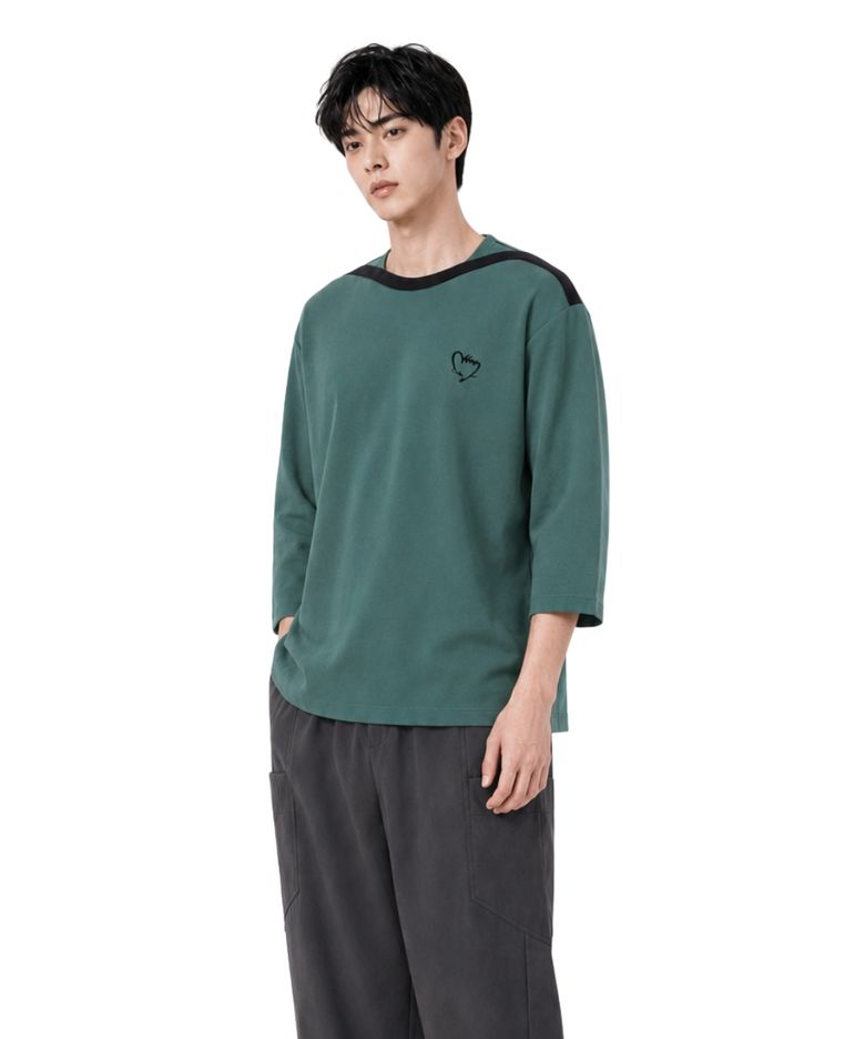 어깨배색 하트로고자수 7부소매 라운드 티셔츠 CXS25FKRT901 GRN