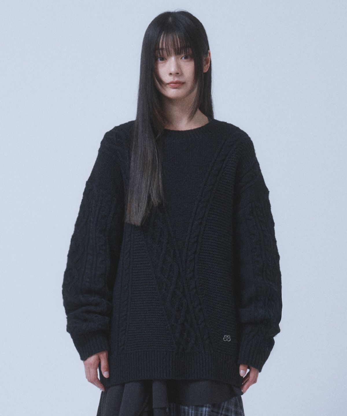 뚜오미오(TUOMIO) MIXED CABLE WOOL KNIT [BLACK]