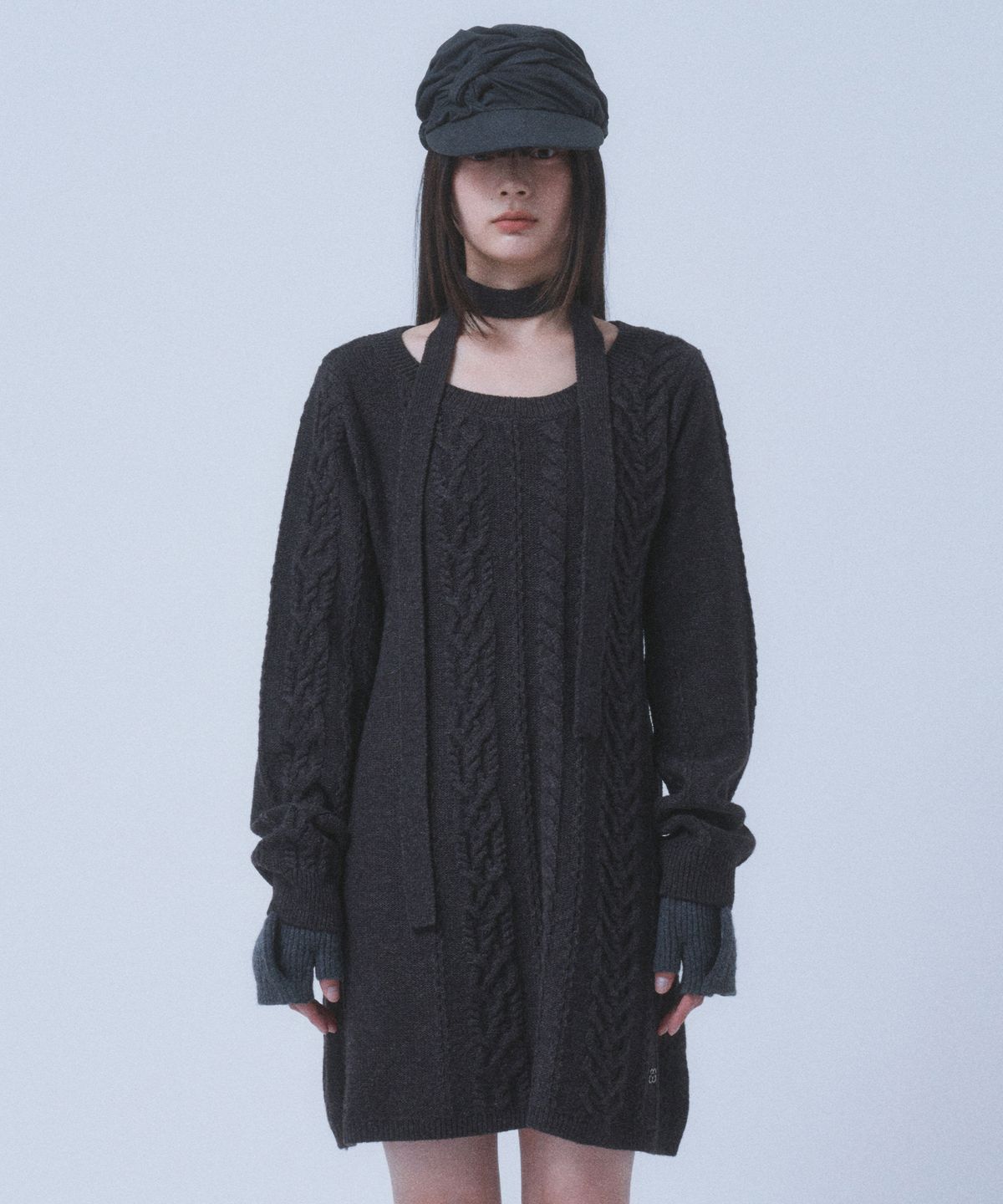 뚜오미오(TUOMIO) HEART CABLE WOOL DRESS & SCARF [BROWN]