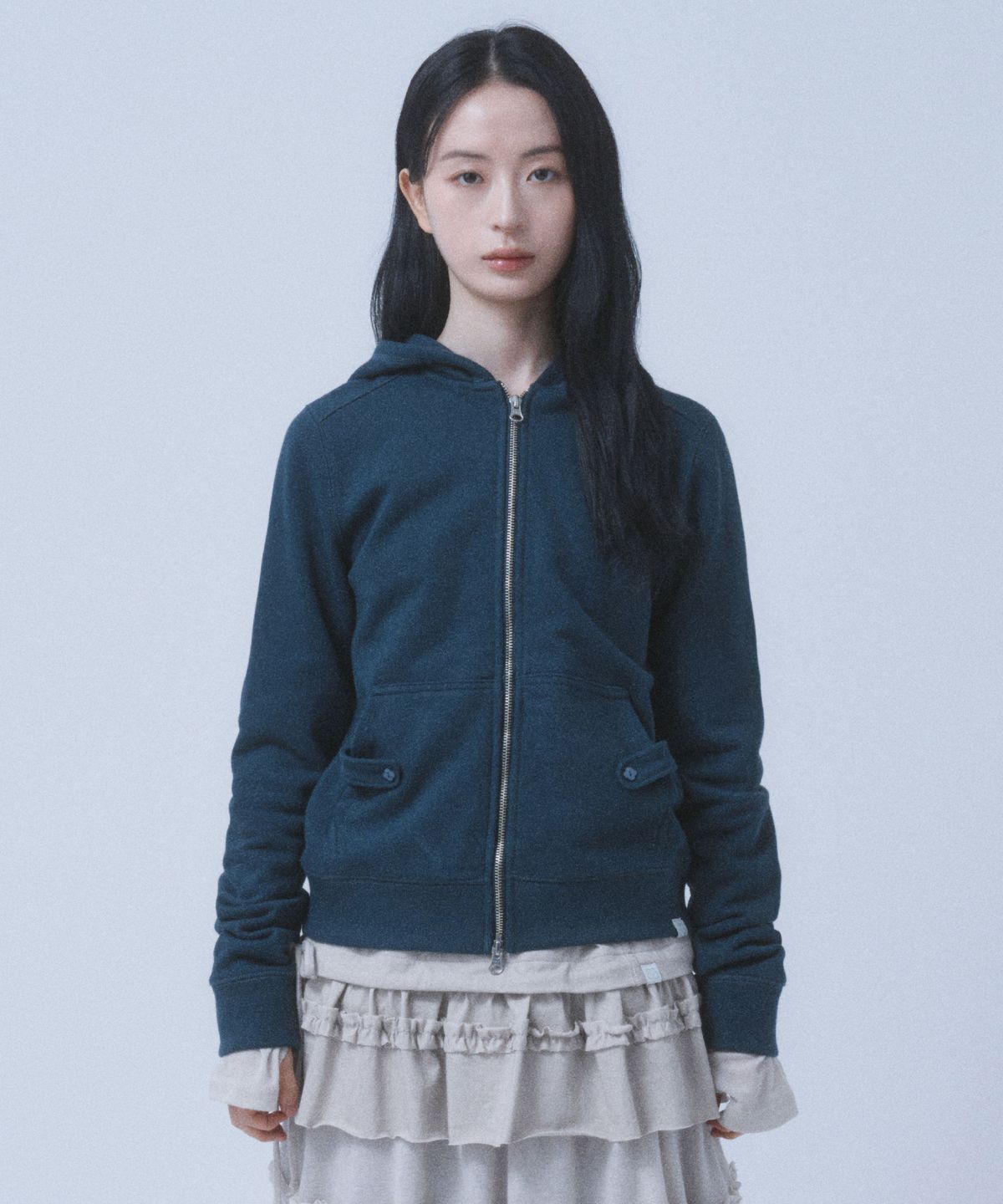 뚜오미오(TUOMIO) SLIM FIT STITCH HOODED ZIP-UP [TEAL]