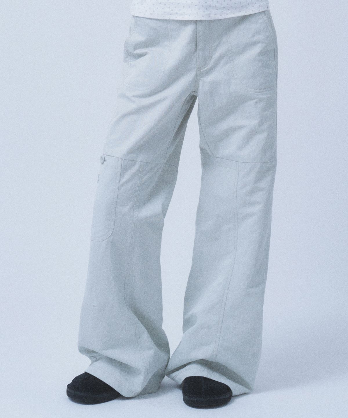 뚜오미오(TUOMIO) CONTRAST STITCH POCKET PANTS [ASH BEIGE]