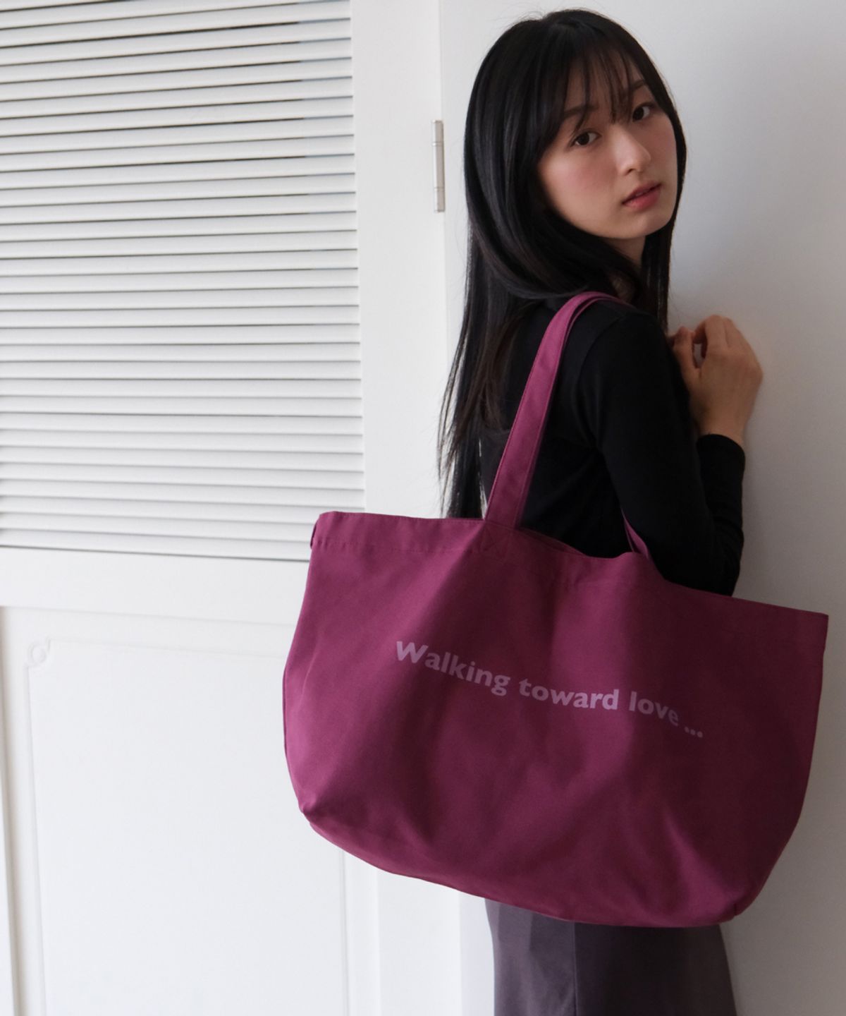 아이썸머리(ISUMMERLY) Heart Logo bag big ver. - Magenta (하트 로고백 마젠타)
