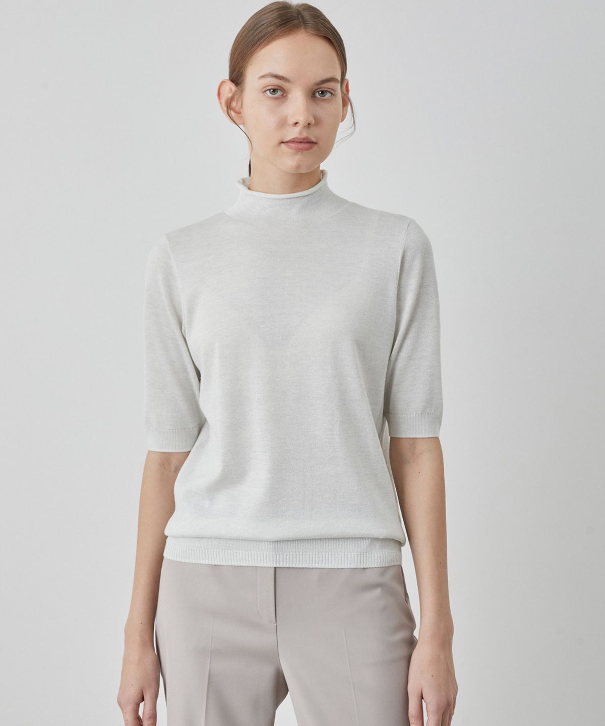 올리비아로렌(OLIVIALAUREN) 메탈소재 반넥 풀오버_VOBBL5X1432