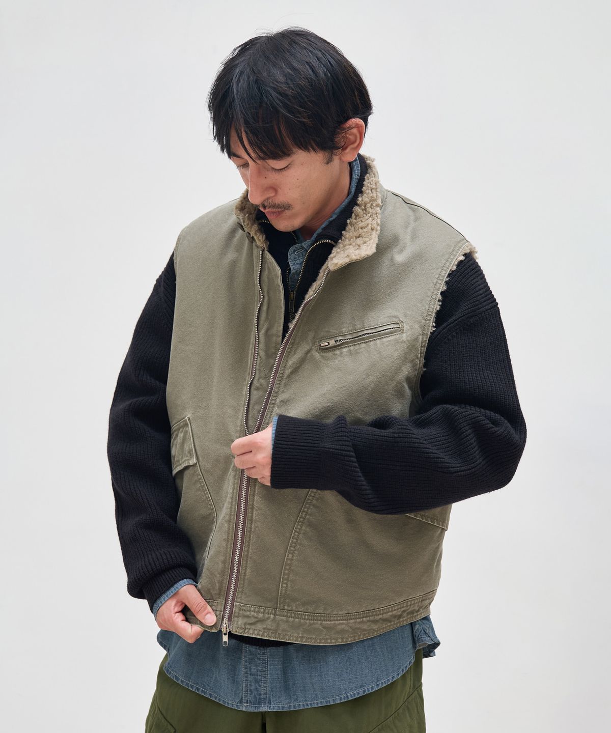 헤비웨더(HEAVY WEATHER) 옥스포드 하이넥 베스트 1color