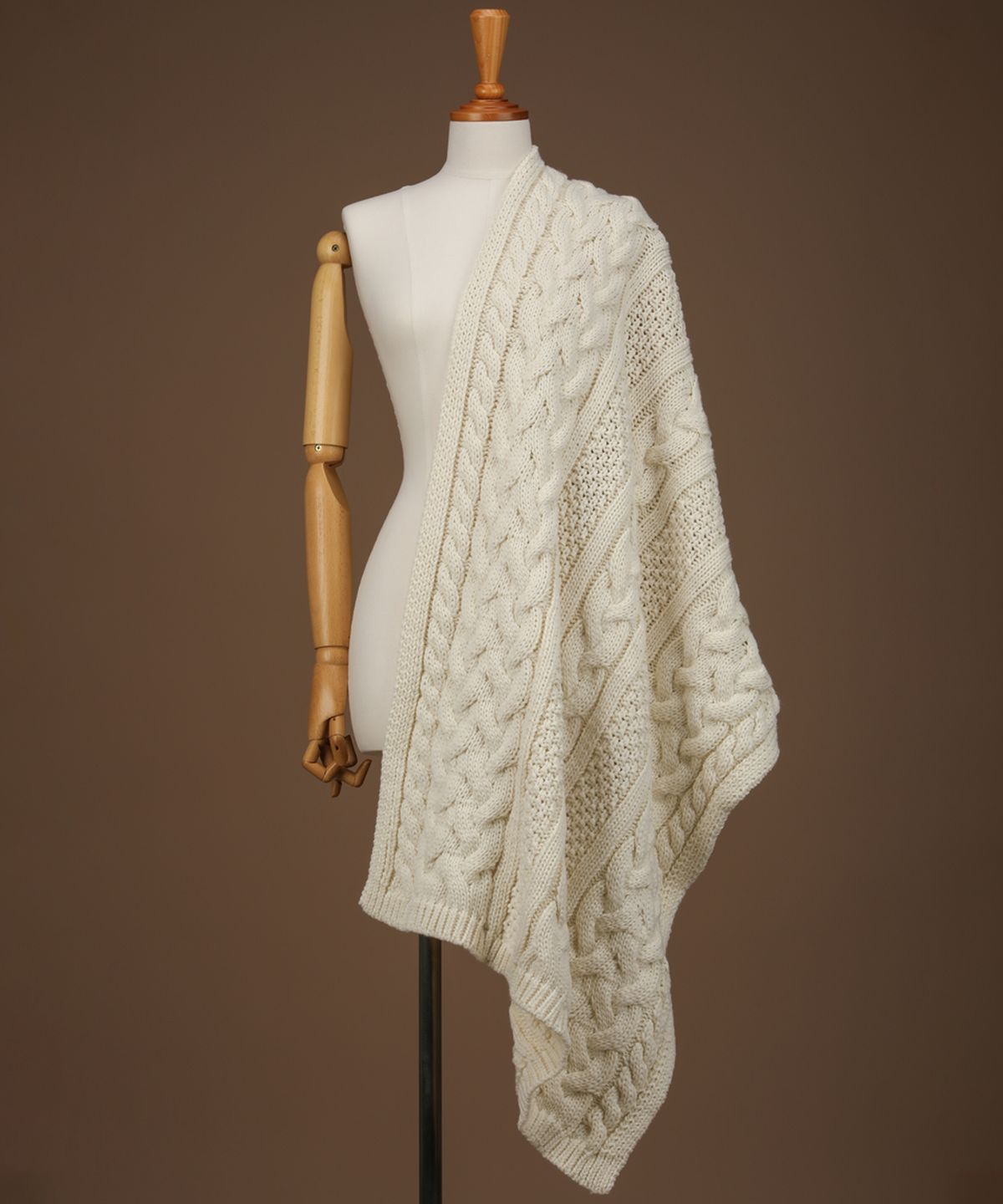 블레티(VLETI) Twisted Knit Blanket (Ivory)