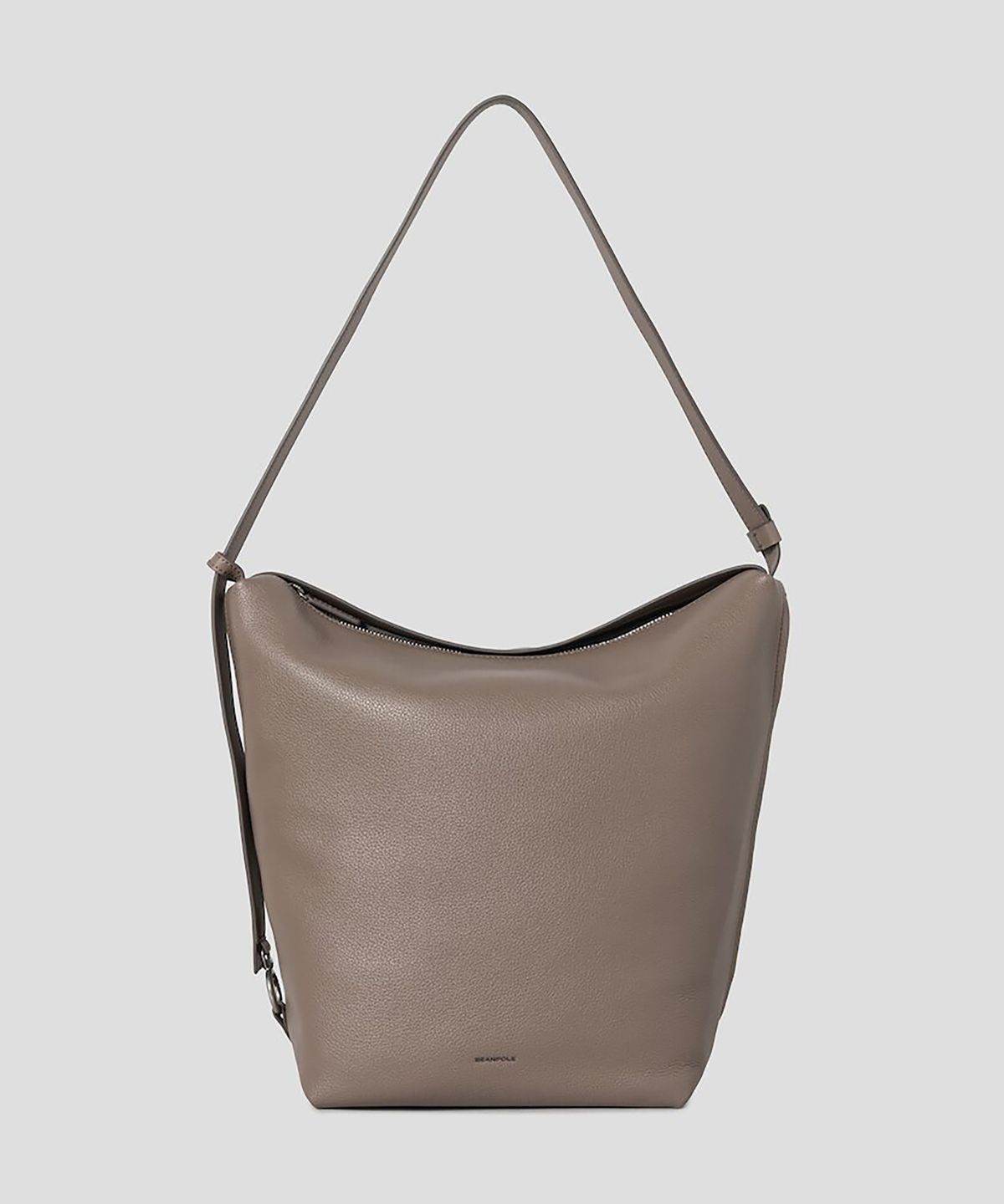 빈폴 액세서리(BEANPOLE ACCESSORY) 비엔 가죽 미디엄 슬라우치백 - 베이지
