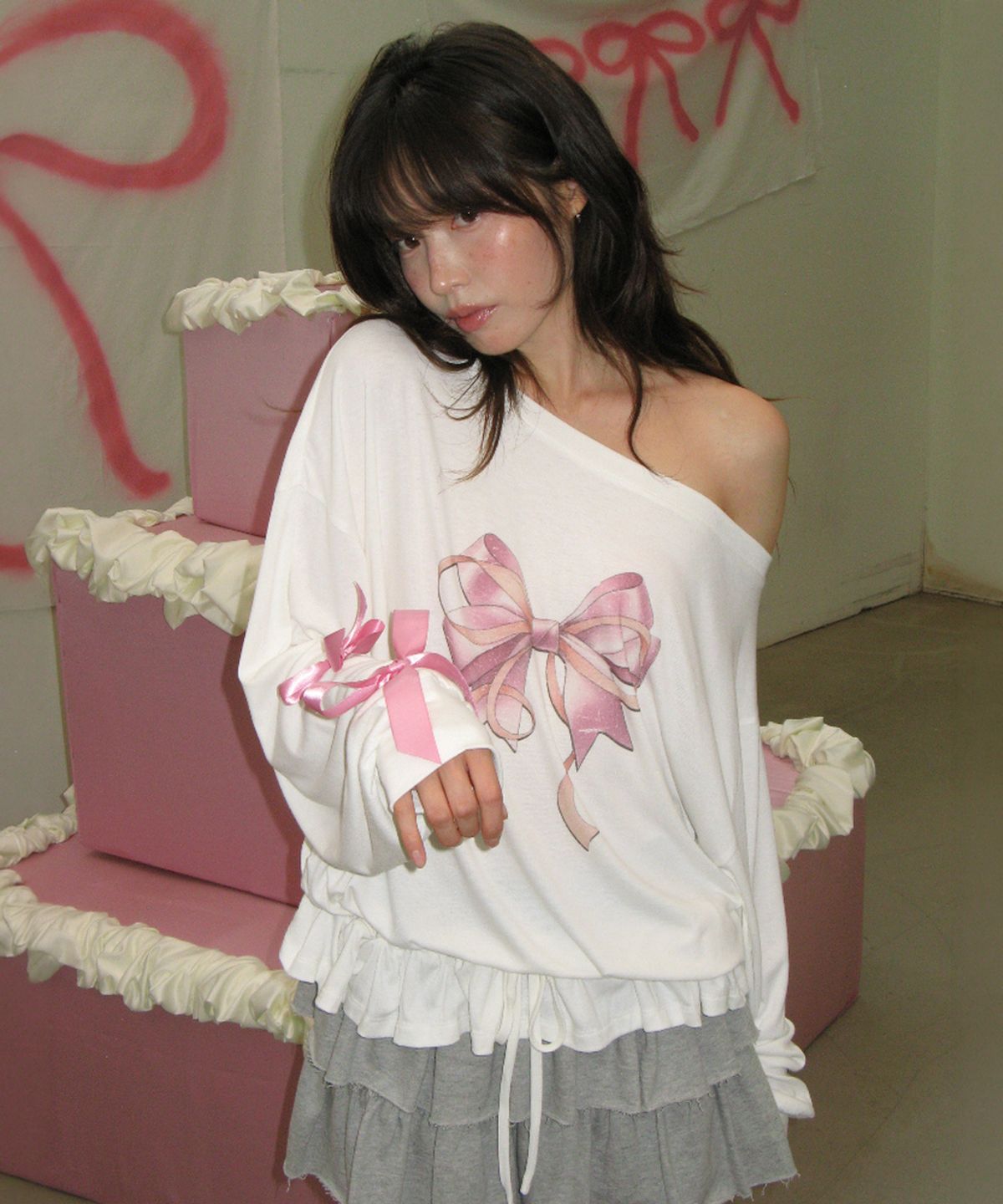 론론(RONRON) DOUBLE RIBBON OFF SHOULDER LONG SLEEVE WHITE