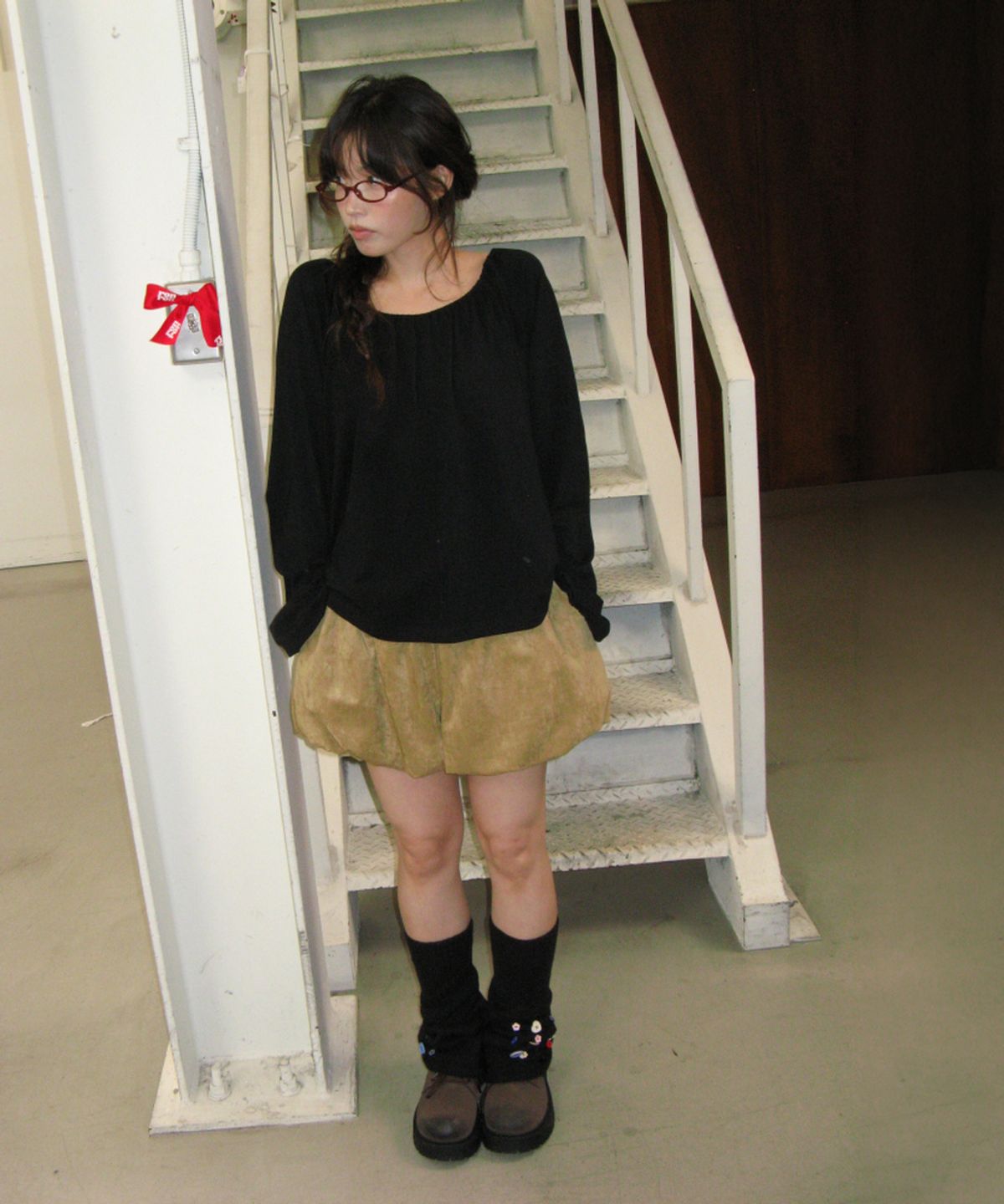 론론(RONRON) DRAWSTRING BALLOON SHORTS SUEDE BROWN
