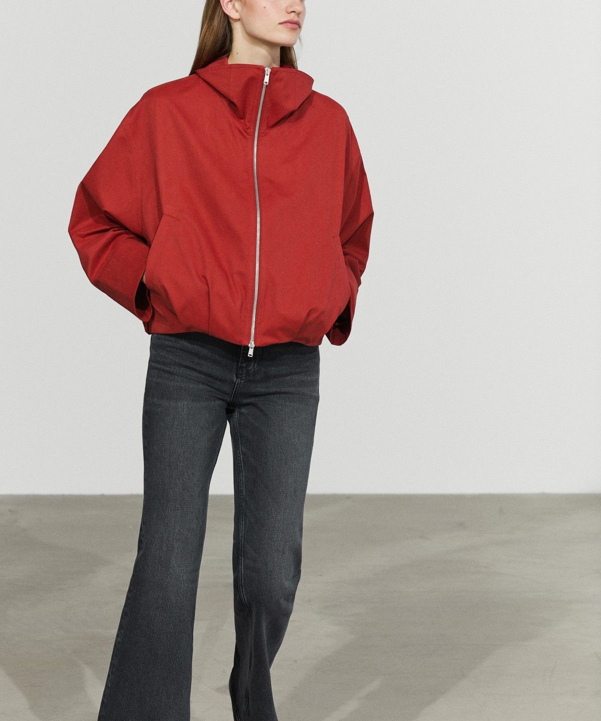 마시모두띠(MASSIMO DUTTI) 코튼 셔링 봄버 재킷