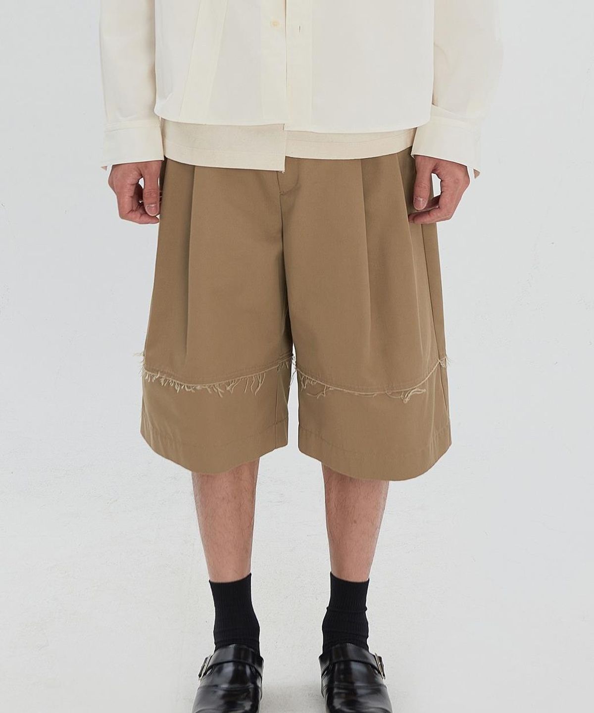 래코드(RECODE) Raw-Edged Bermuda Shorts RJPAM26695BEX