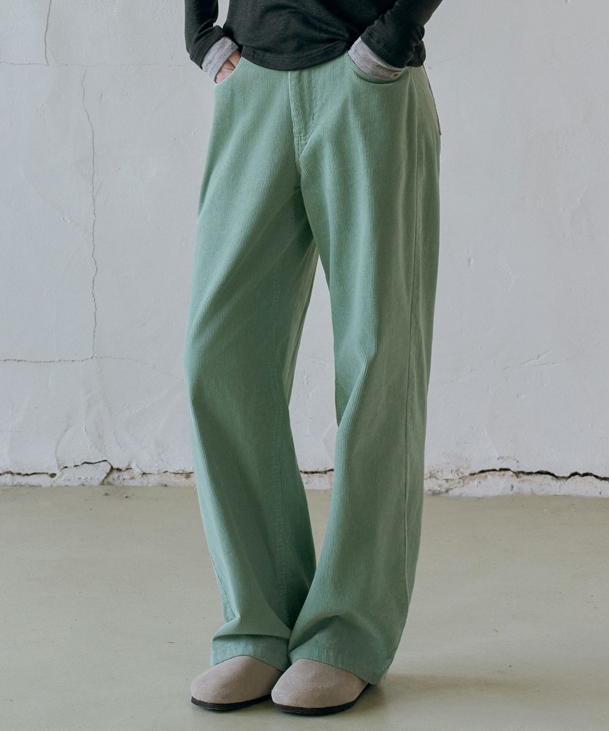 반원 아틀리에(VANONE ATELIER) P3336 그레인 코듀로이 팬츠_Green
