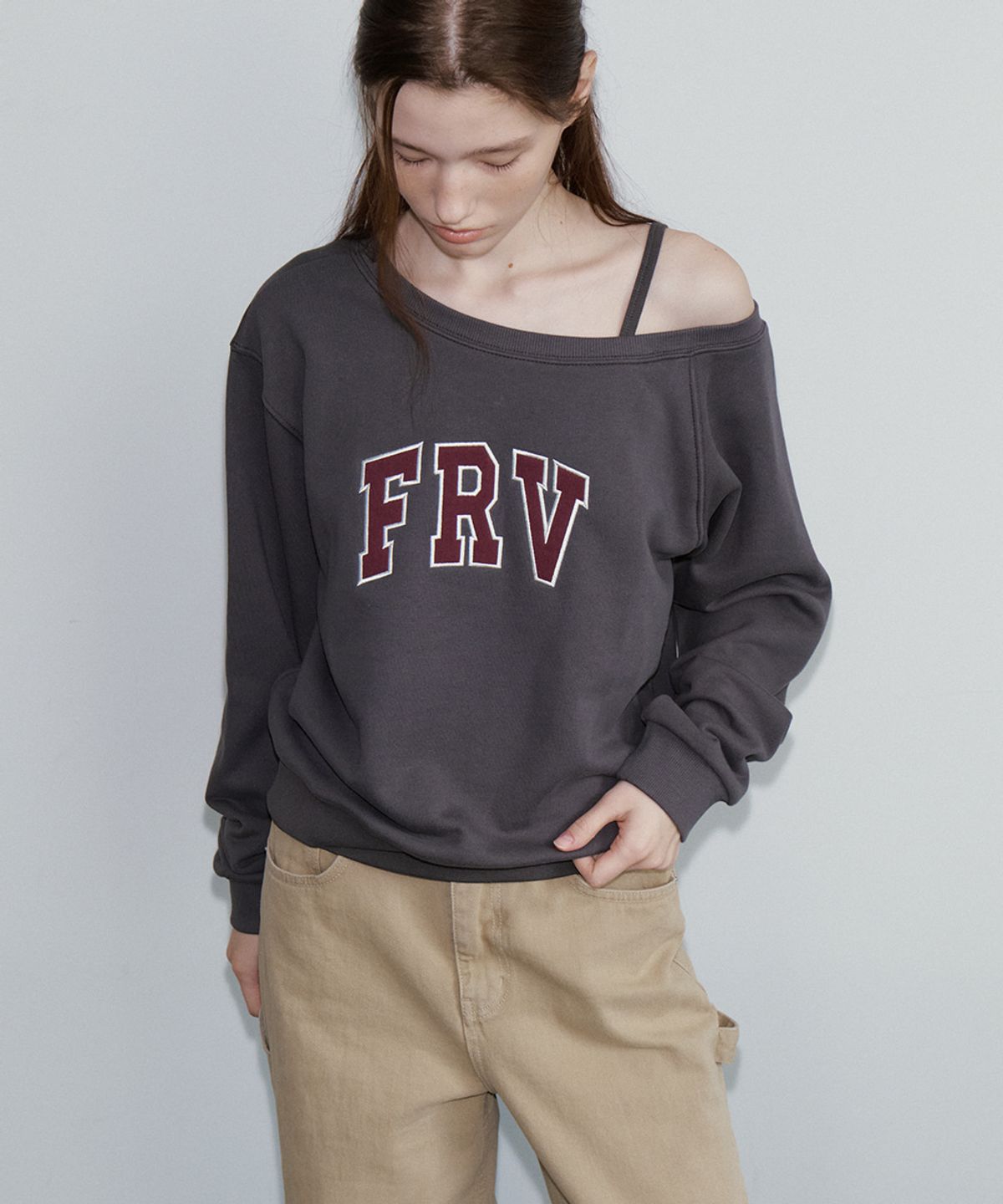 프리버07(FRIVER07) FRV off shoulder sweatshirt [FRFA05LT09]_Charcoal