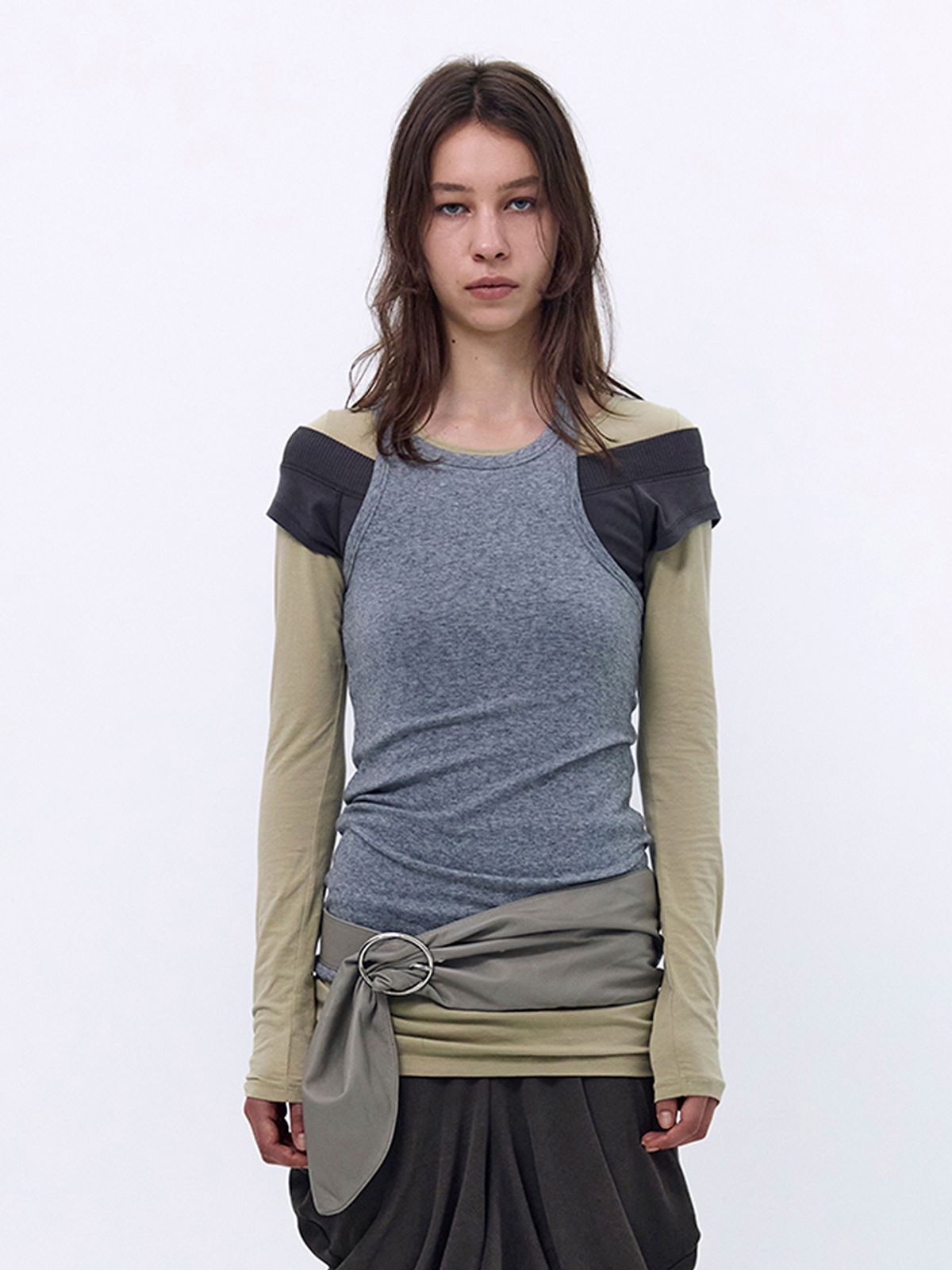 세릭(CERRIC) Back unbalance Sleeveless _ Gray