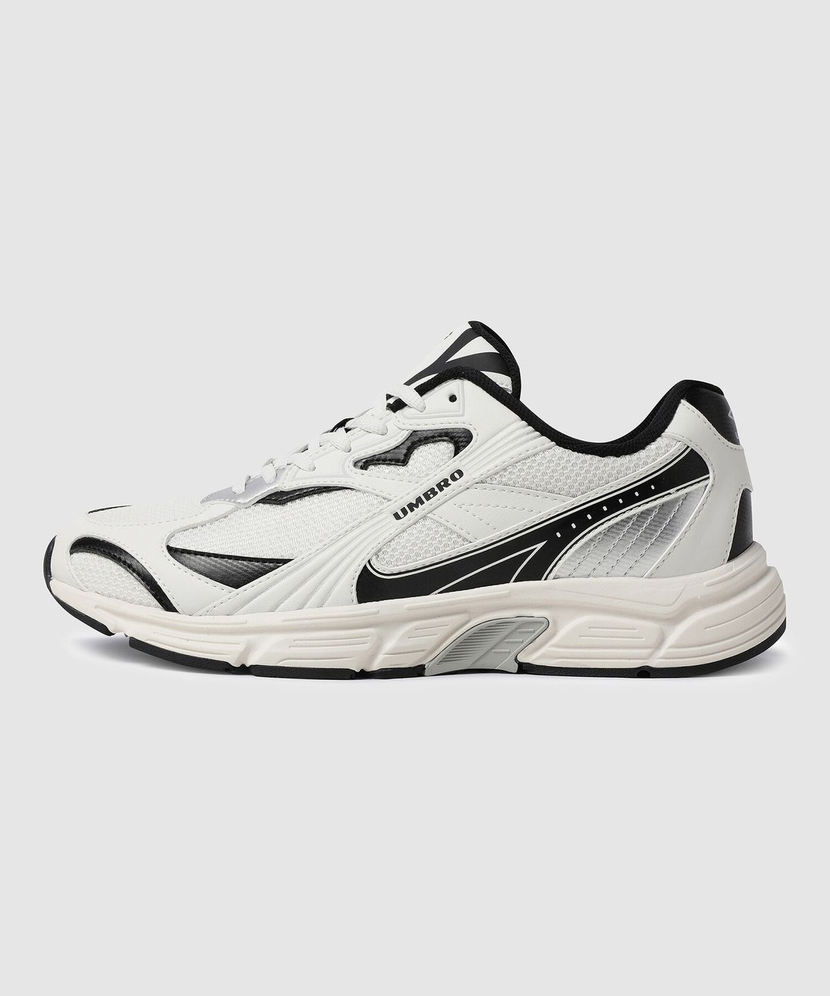 엄브로(UMBRO) ETR - Z (이티알 제트) 화이트 UR322CCR81