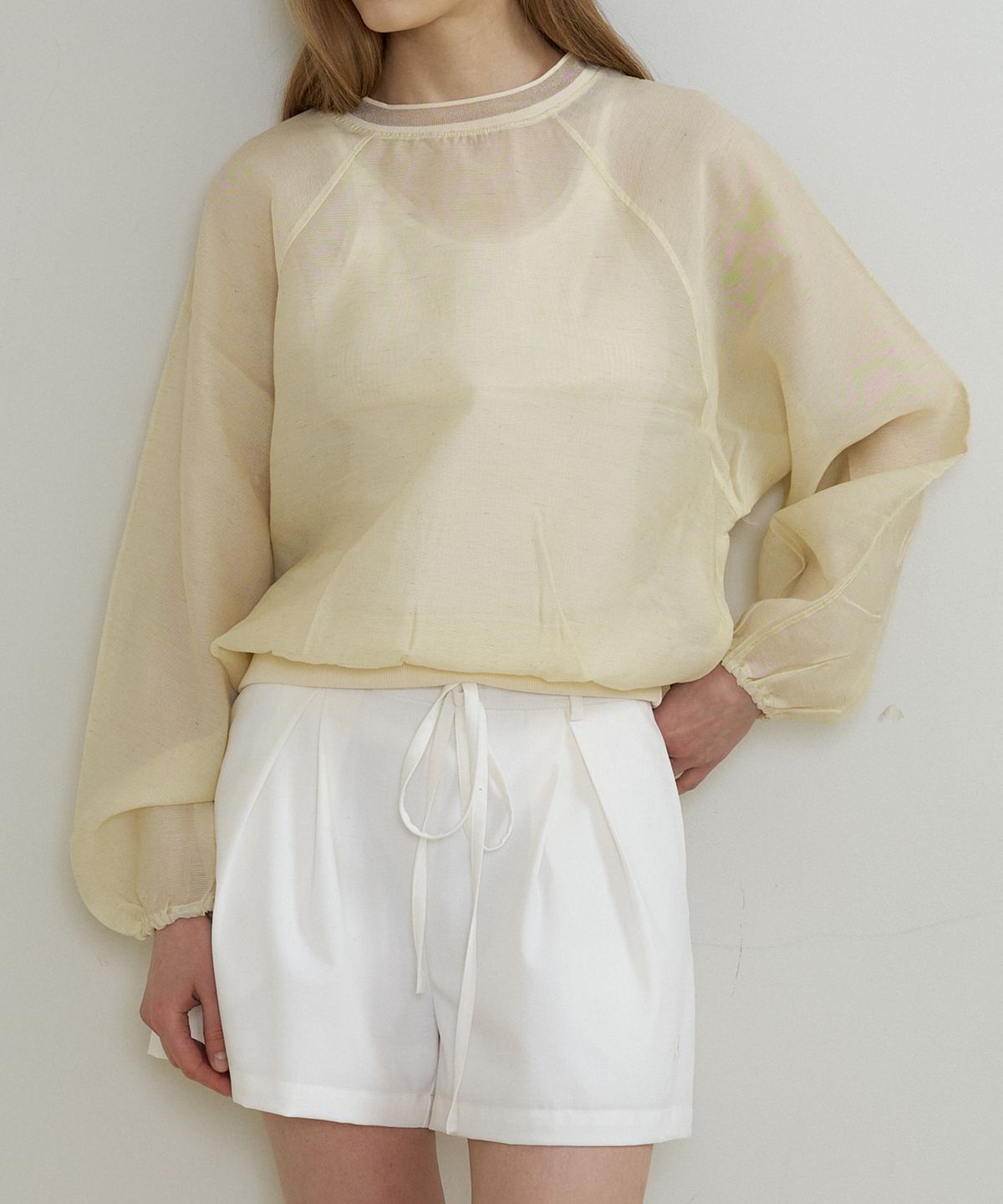몰리올리(MOLLIOLLI) CLASSY TO Sheer Sweatshirt [Ivory]