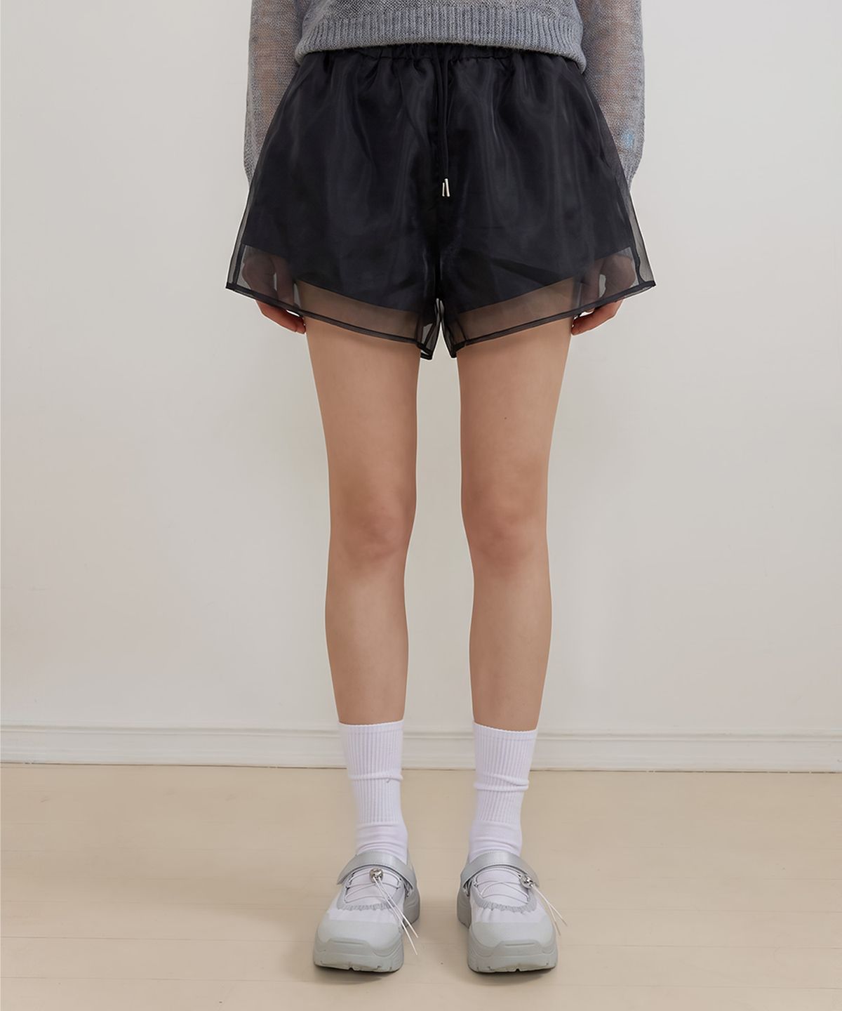 몰리올리(MOLLIOLLI) OGANZA PT Sheer Shorts [Black]