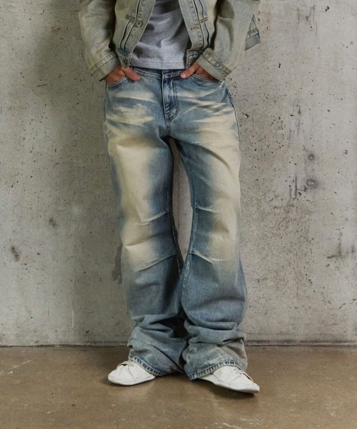 9999아카이브(9999ARCHIVE) Utility Whisker Flare Denim Pants