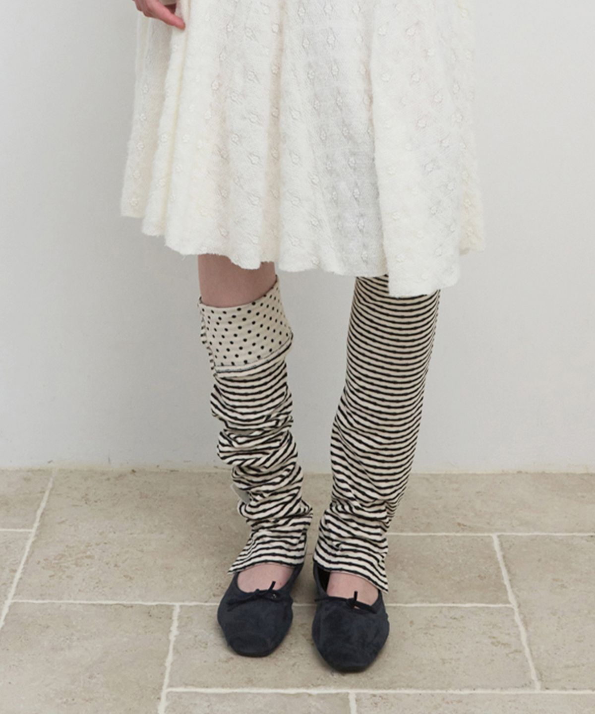 마조네(MA JOURNÉE) STRIPE FOLDED LEG WARMER_IVORY