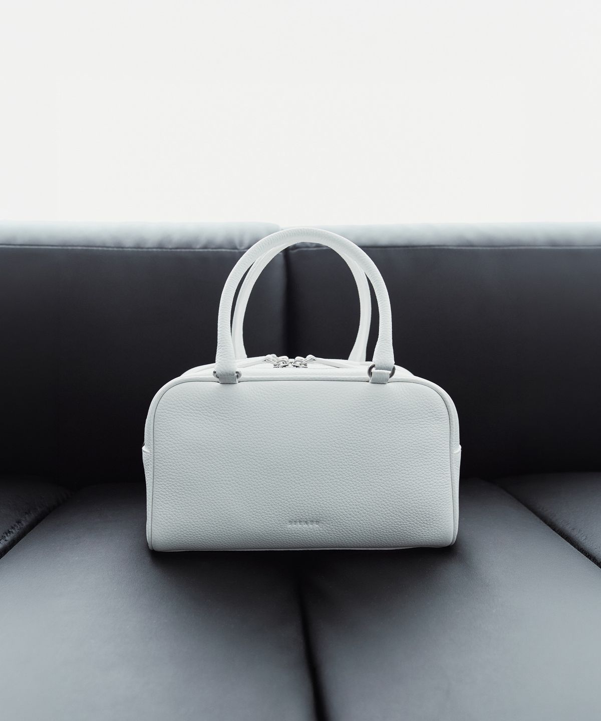 시야쥬(SIYAZU) SIAC3141 Mini Puff Bag_Ivory