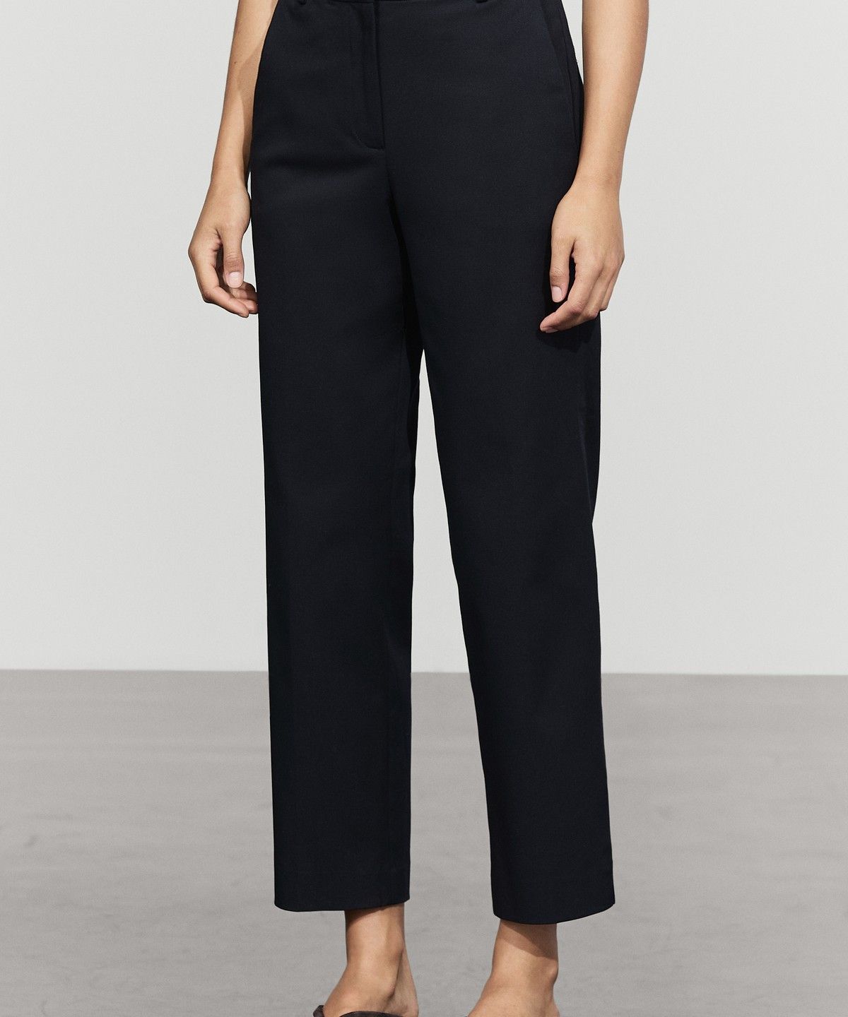 마시모두띠(MASSIMO DUTTI) 스트레치 스트레이트핏 팬츠