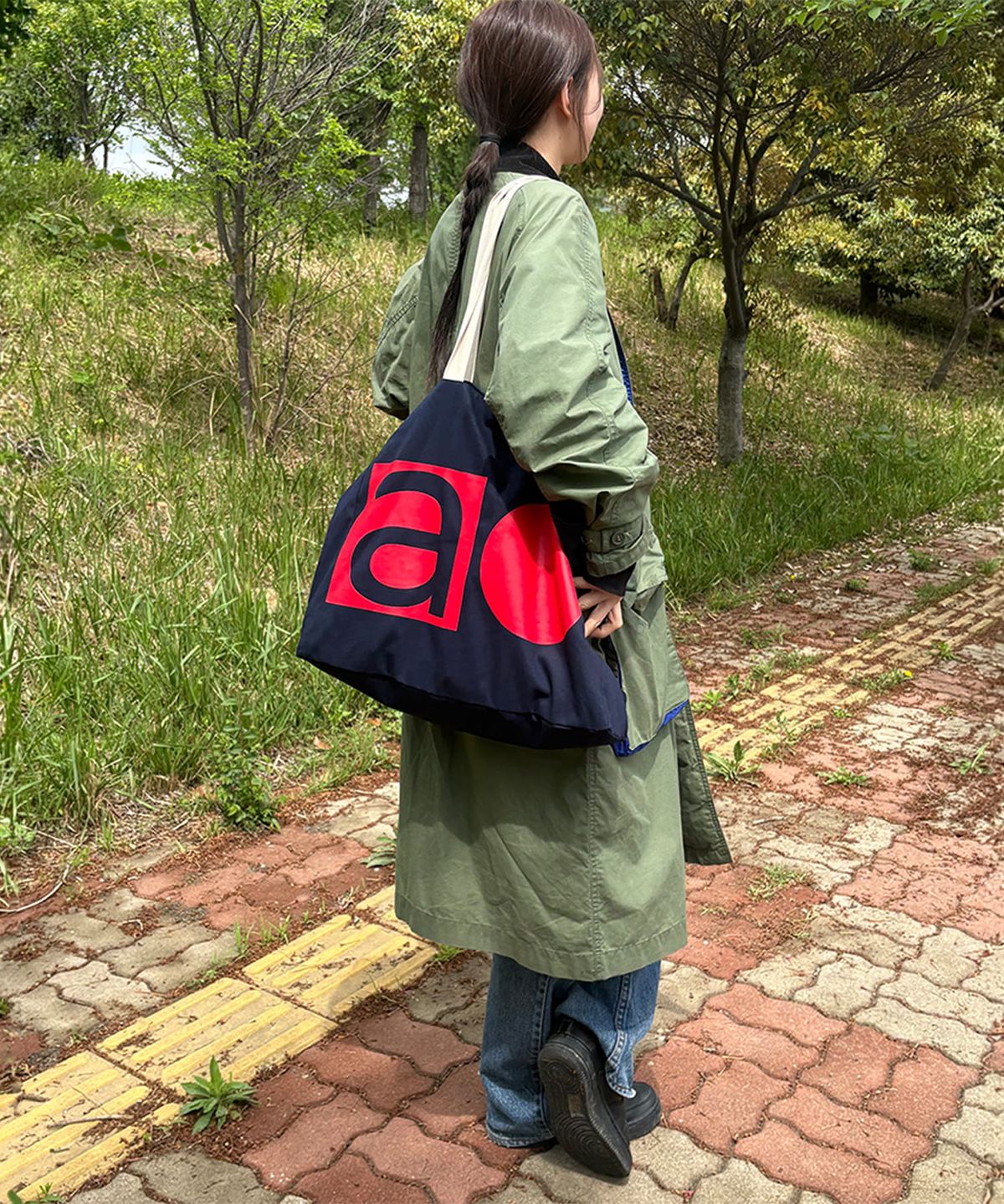 하오스(HAOS) AO BIG SHOPPER BAG (NAVY)