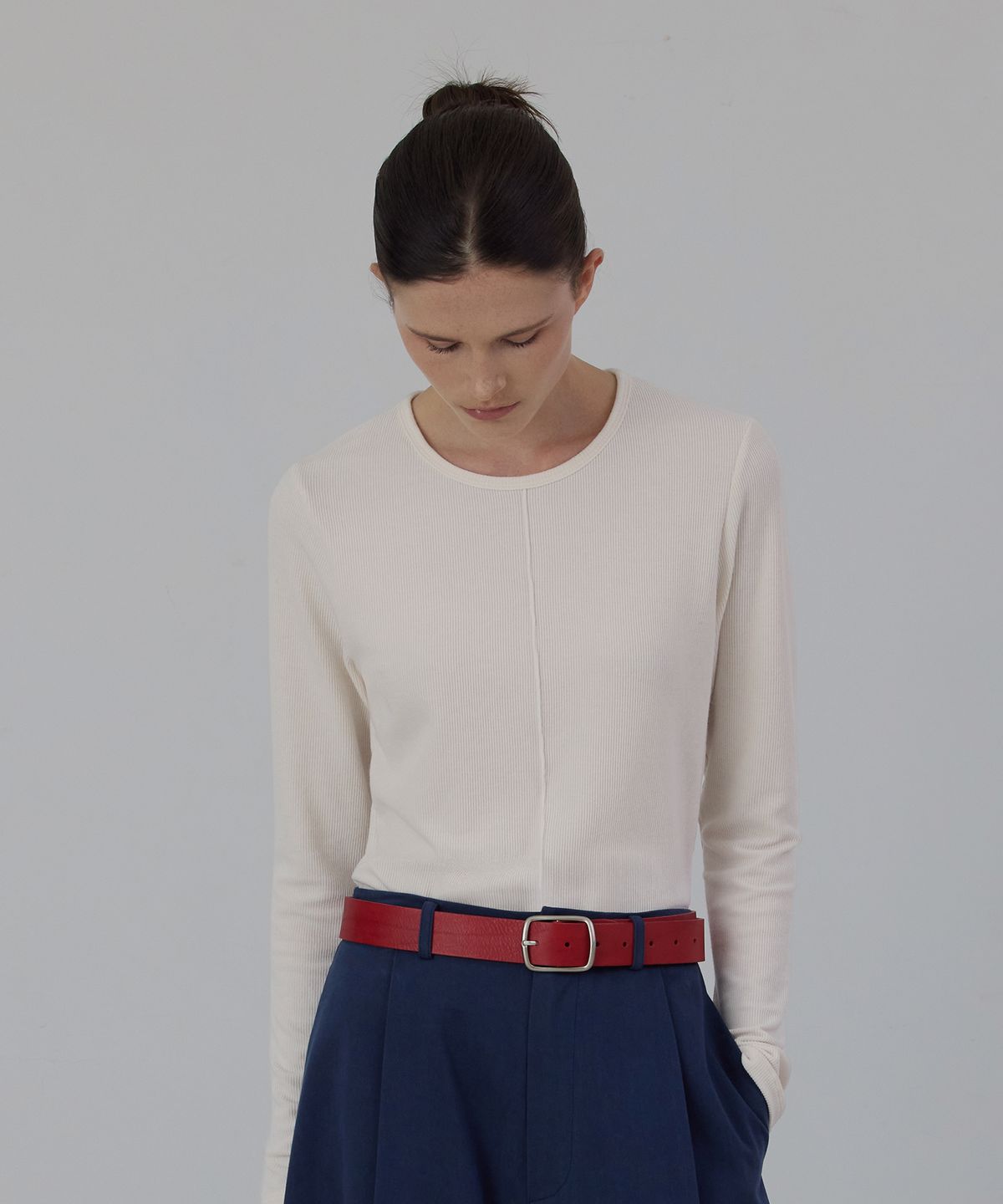 퀸스래빗(Q'SRB) Silket Fine-Ribbed Center-Seam Top
