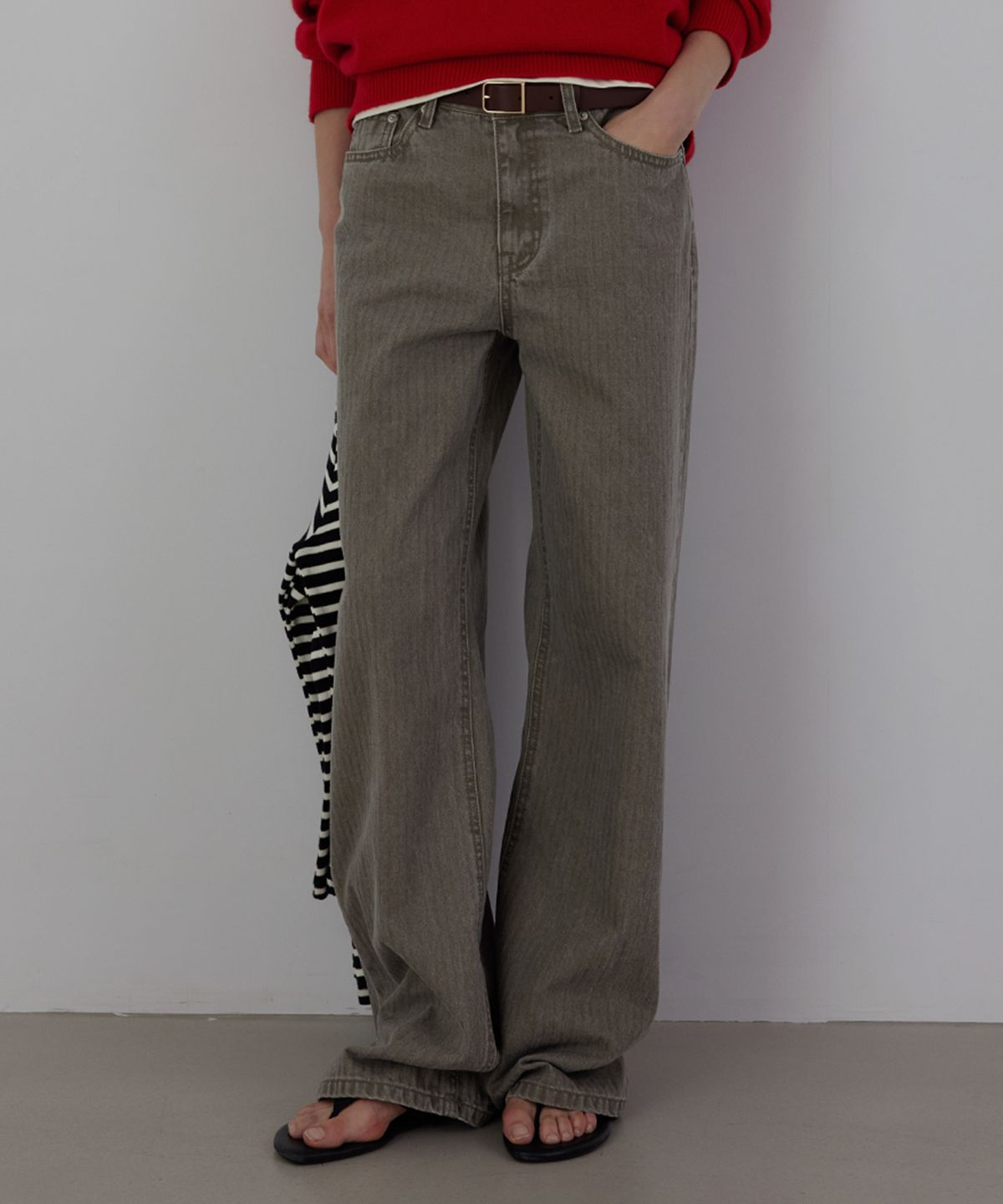 퀸스래빗(Q'SRB) Tinted Herringbone Denim Pants