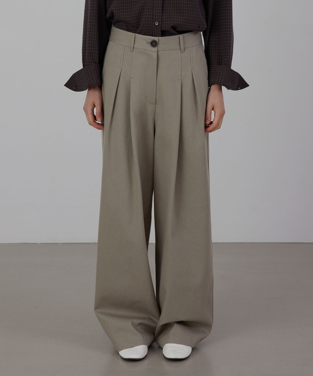 퀸스래빗(Q'SRB) Double Pleats Chino Trousers