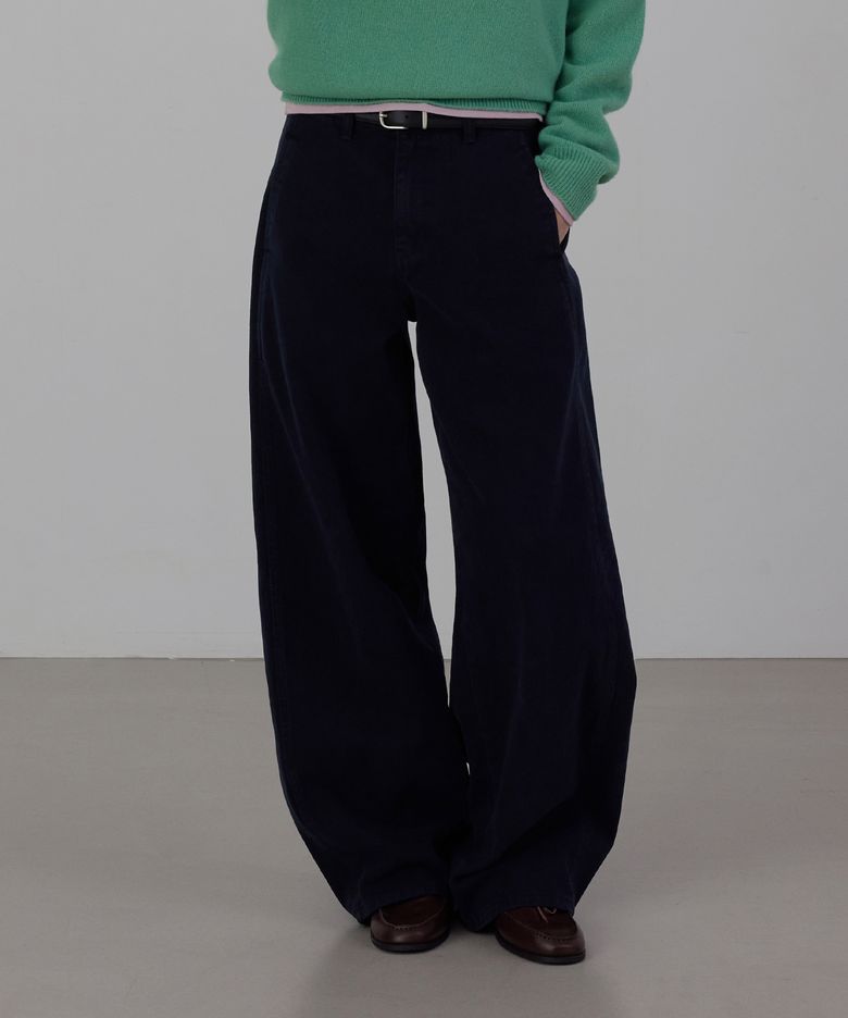 Curved Barrel Cotton Pants
