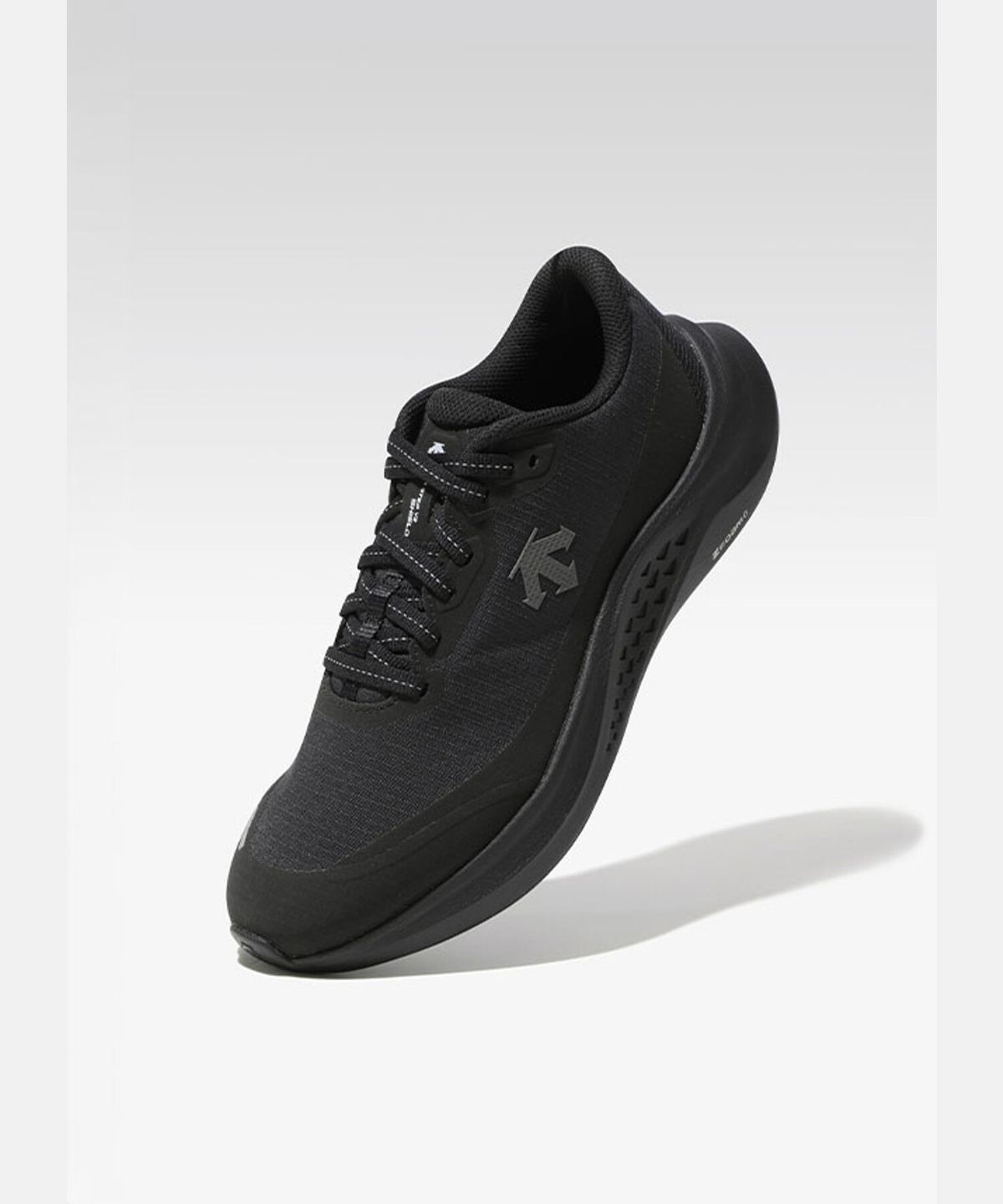 데상트(DESCENTE) 런 스텝 V2 쉴드 블랙 SR313RRN91