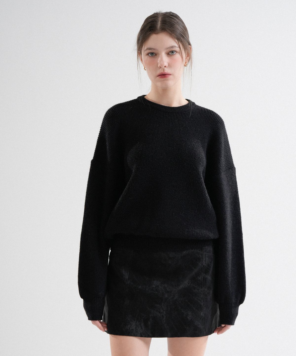 블레티(VLETI) Viscose Balloon Round Knit (Black)