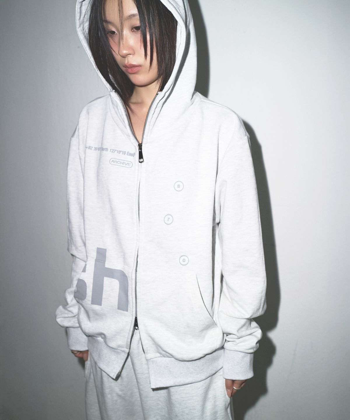 소흘(SOHUL) Easy Hood Zip-up (화이트 멜란지)