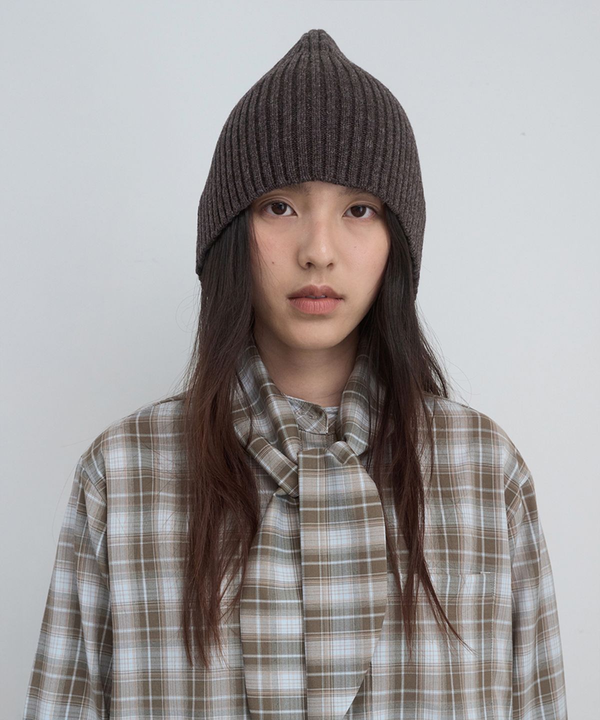 마조네(MA JOURNEE) SOLID SLIT BEANIE_BROWN