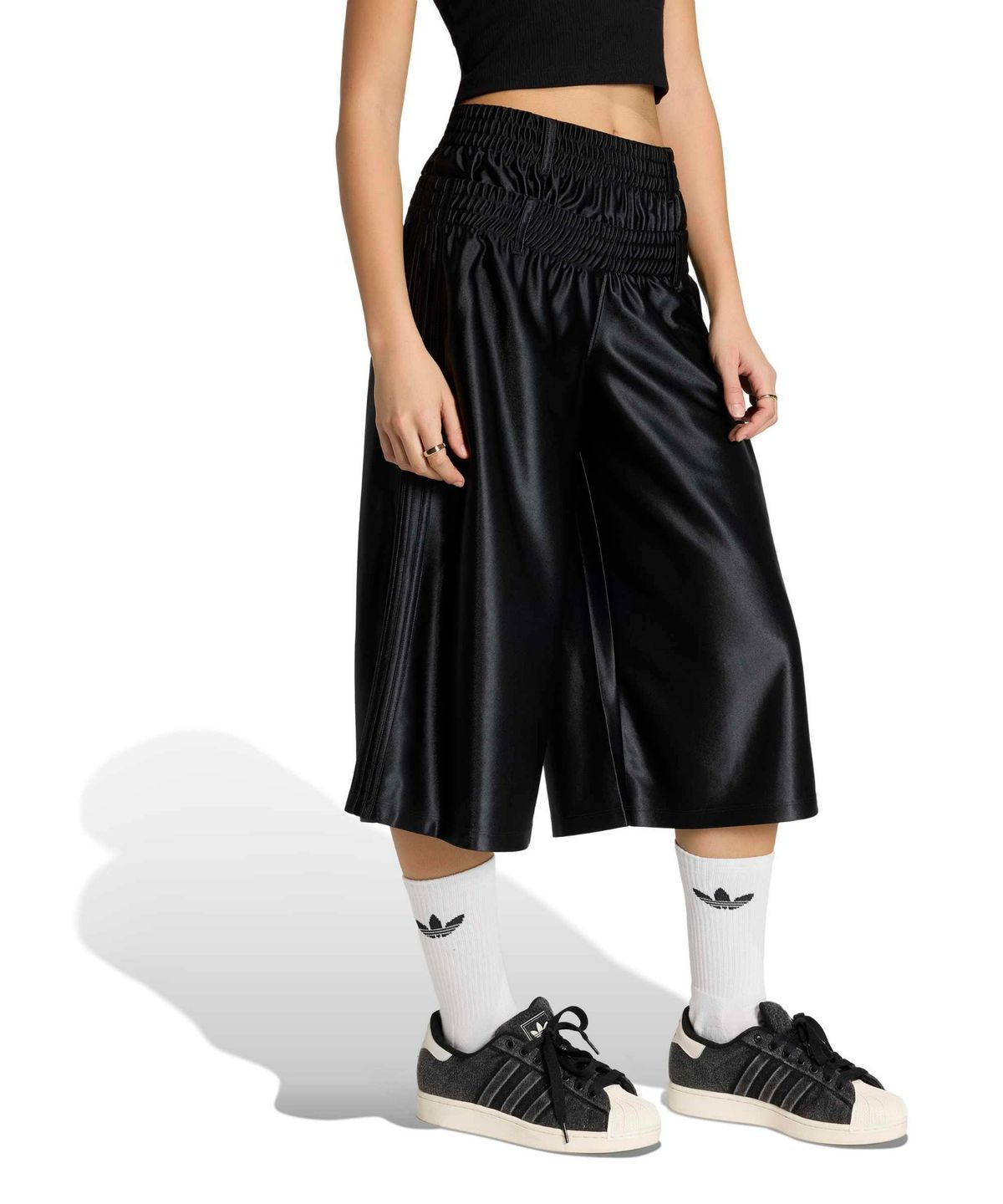 아디다스(ADIDAS) 아디브레이크 더블 레이어드 오버사이즈 숏 팬츠 - 블랙 / KS9147