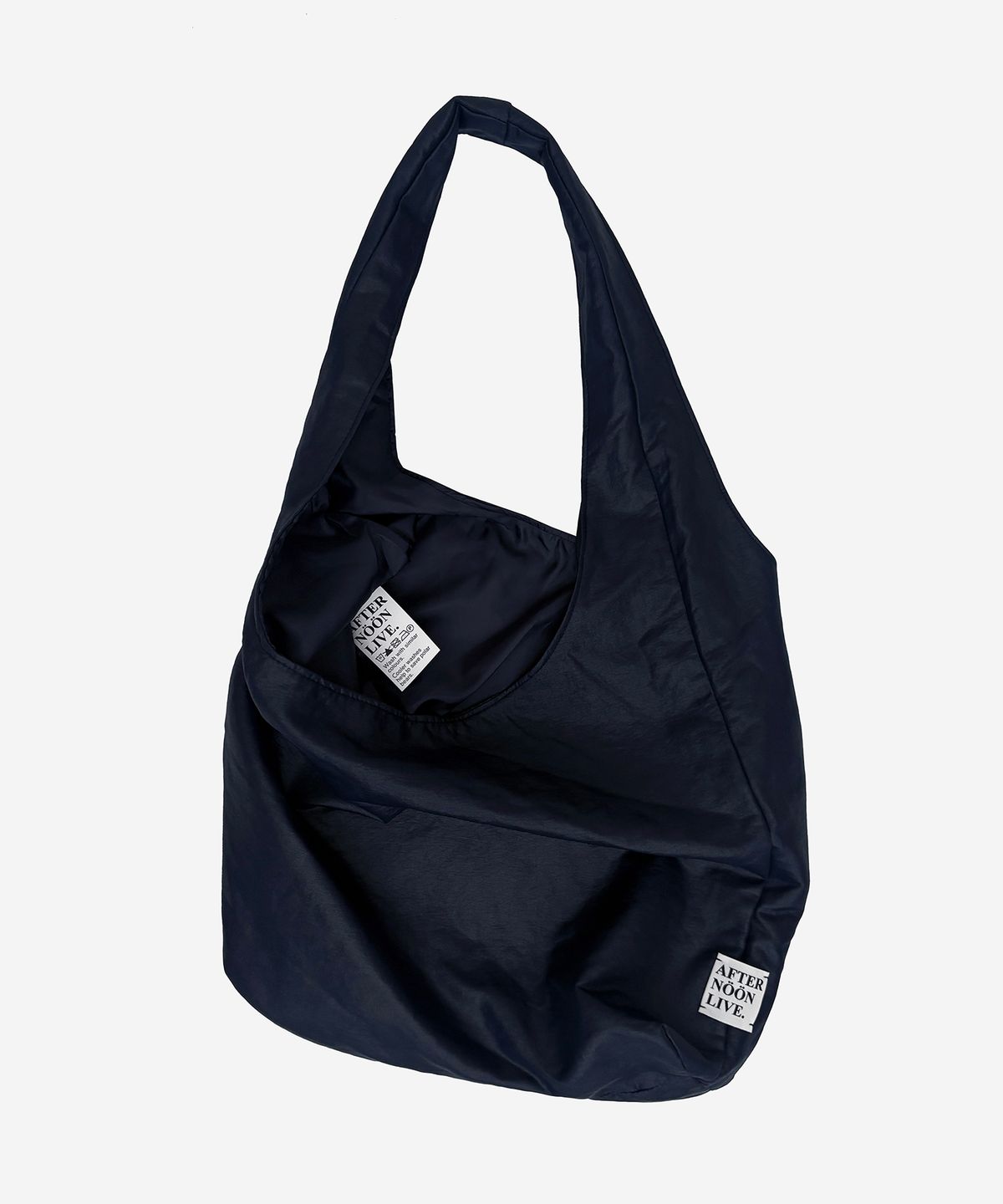 애프터눈라이브(AFTERNOONLIVE) Afternoonlive Nylon hobo bag (Deep Navy)