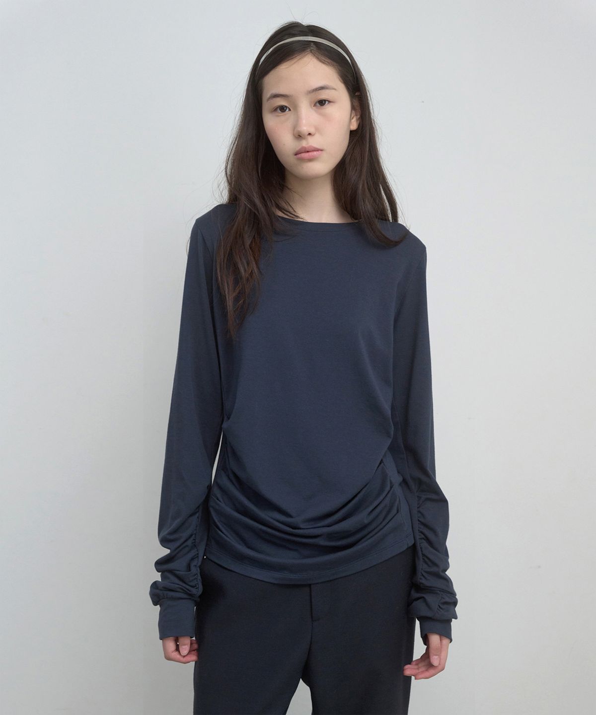 마조네(MA JOURNEE) SHIRRING DETAIL T-SHIRT_NAVY