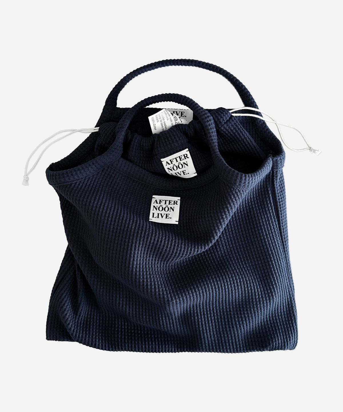 애프터눈라이브(AFTERNOONLIVE) Afternoonlive Waffle Bag with Pouch (Navy Blue)
