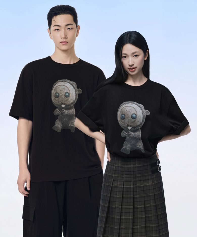 [동궁 컬래버] 꺼먹살이 티셔츠 1 [블랙]