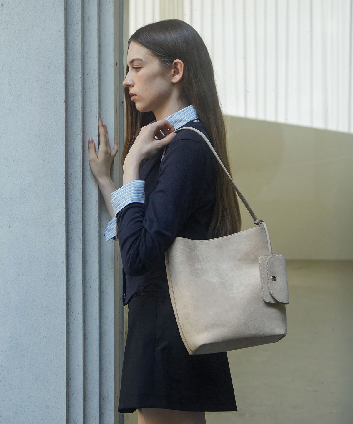 벨류엣(VALLUAT) Melve bag_Beige(Suede)