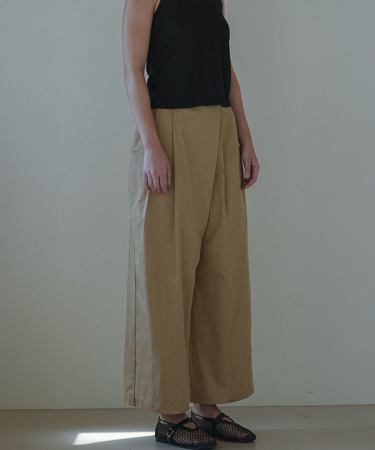 더밀루이(THEMILUI) Fold pants (Beige)