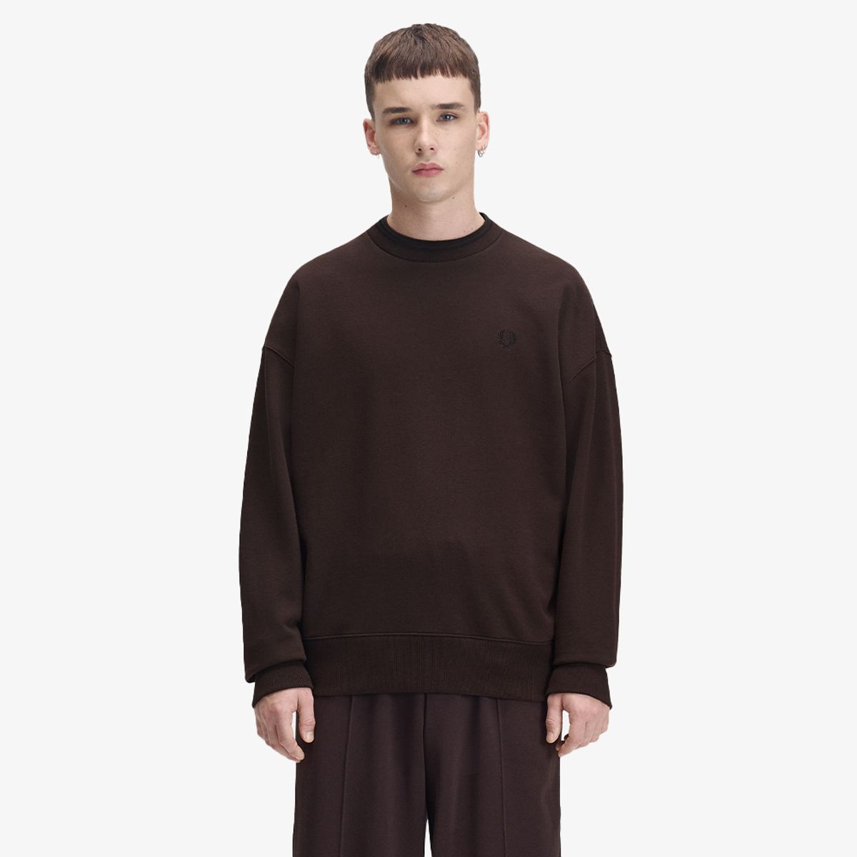 프레드페리(FRED PERRY) [Sport] 오버사이즈드 팁드 스웻셔츠 - 리치브라운 AFPM2G33497-33C